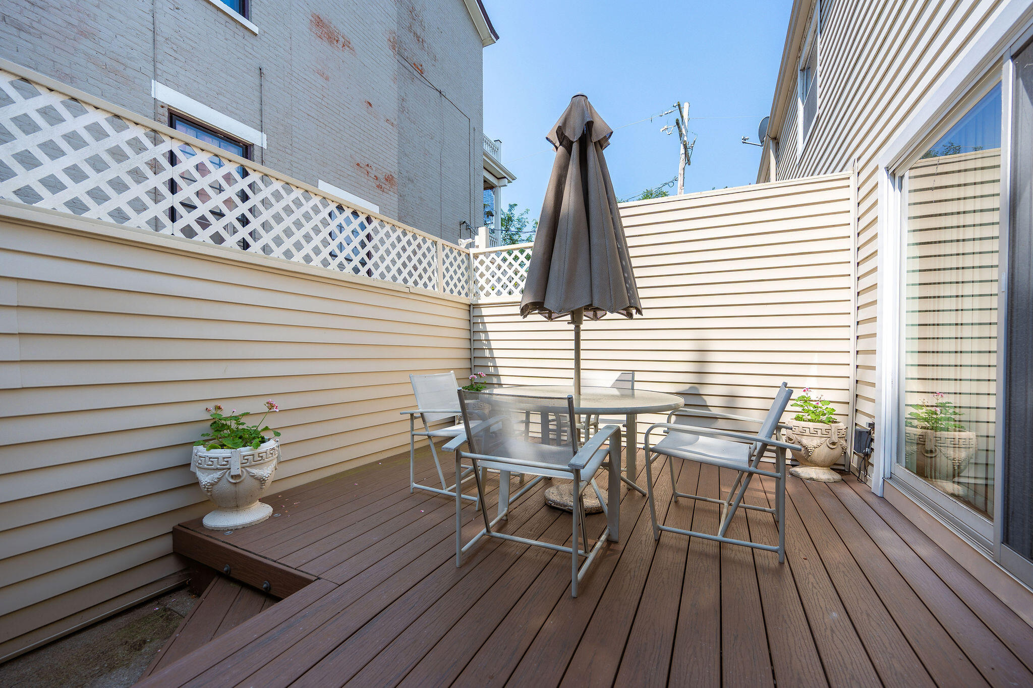 305 E 3rd Street