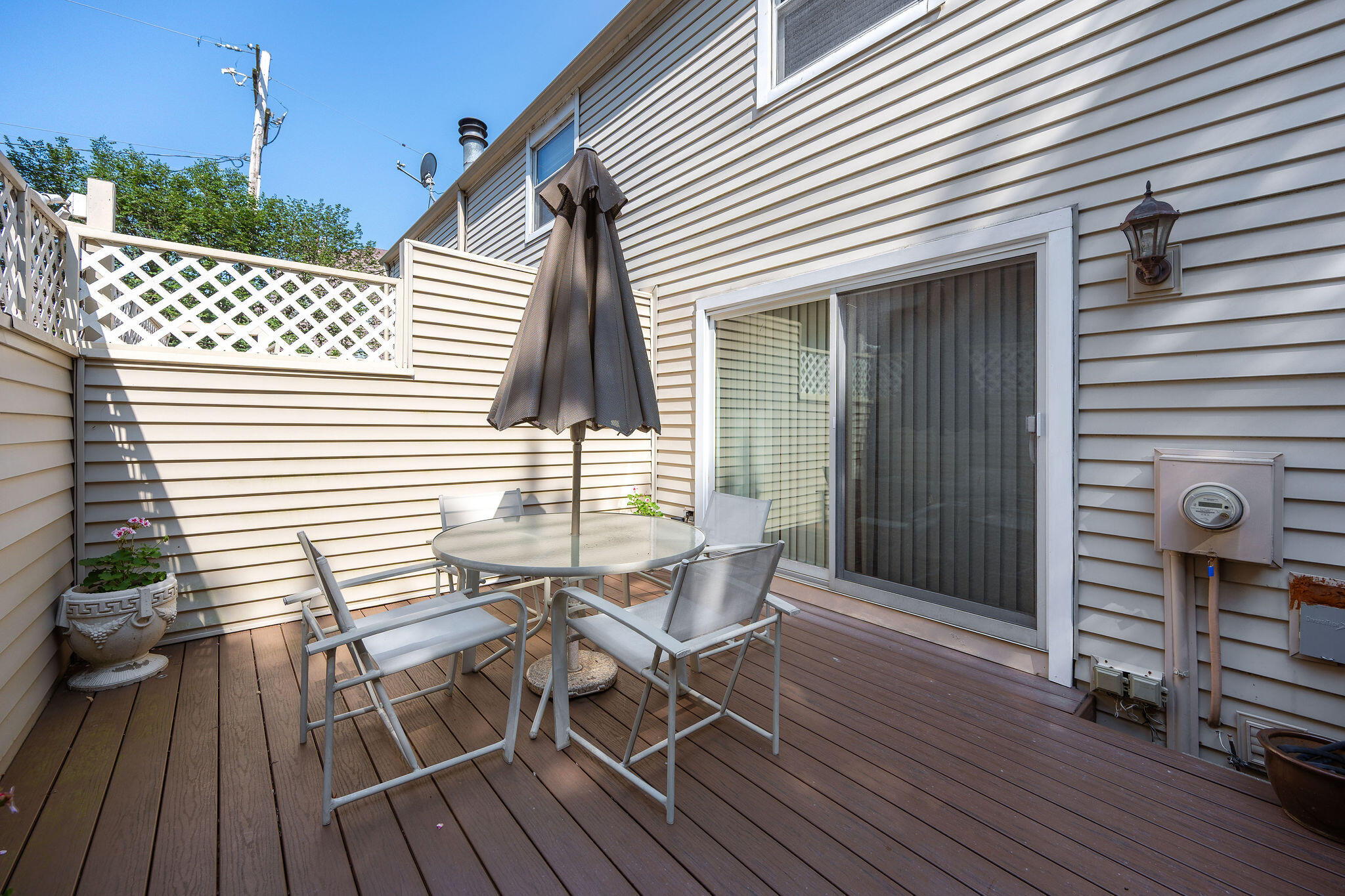 305 E 3rd Street