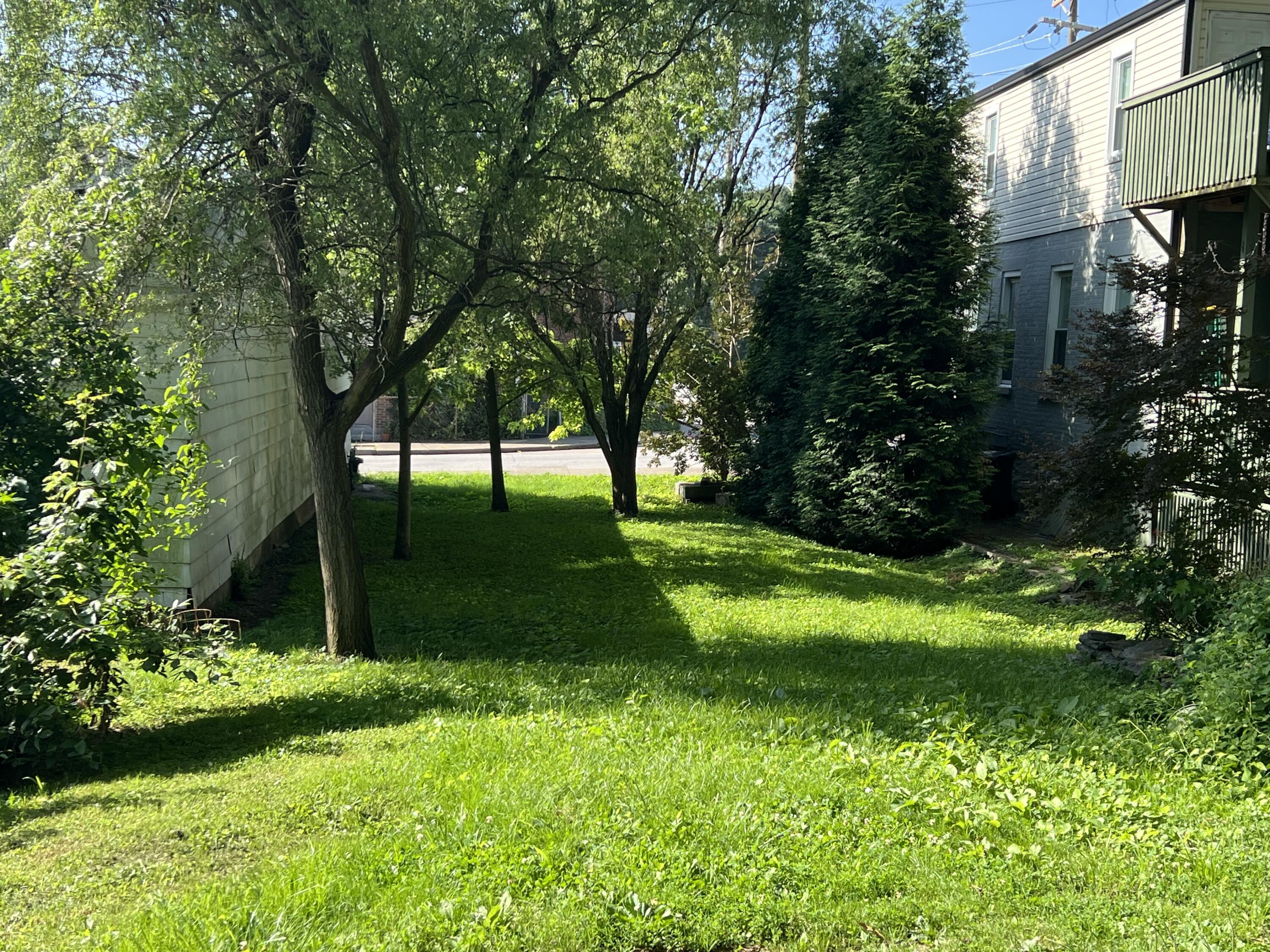 708 W 9th Street
