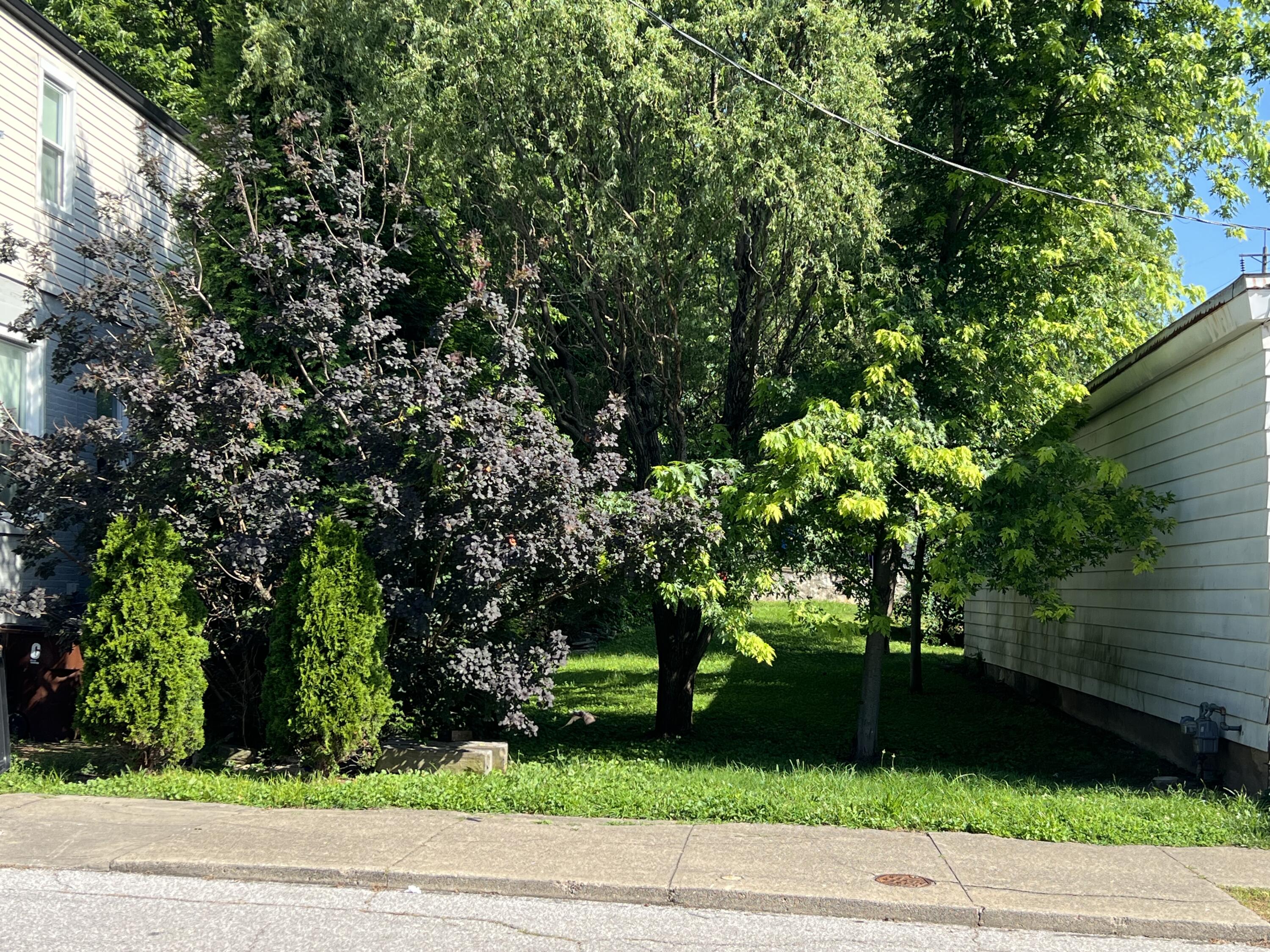 708 W 9th Street