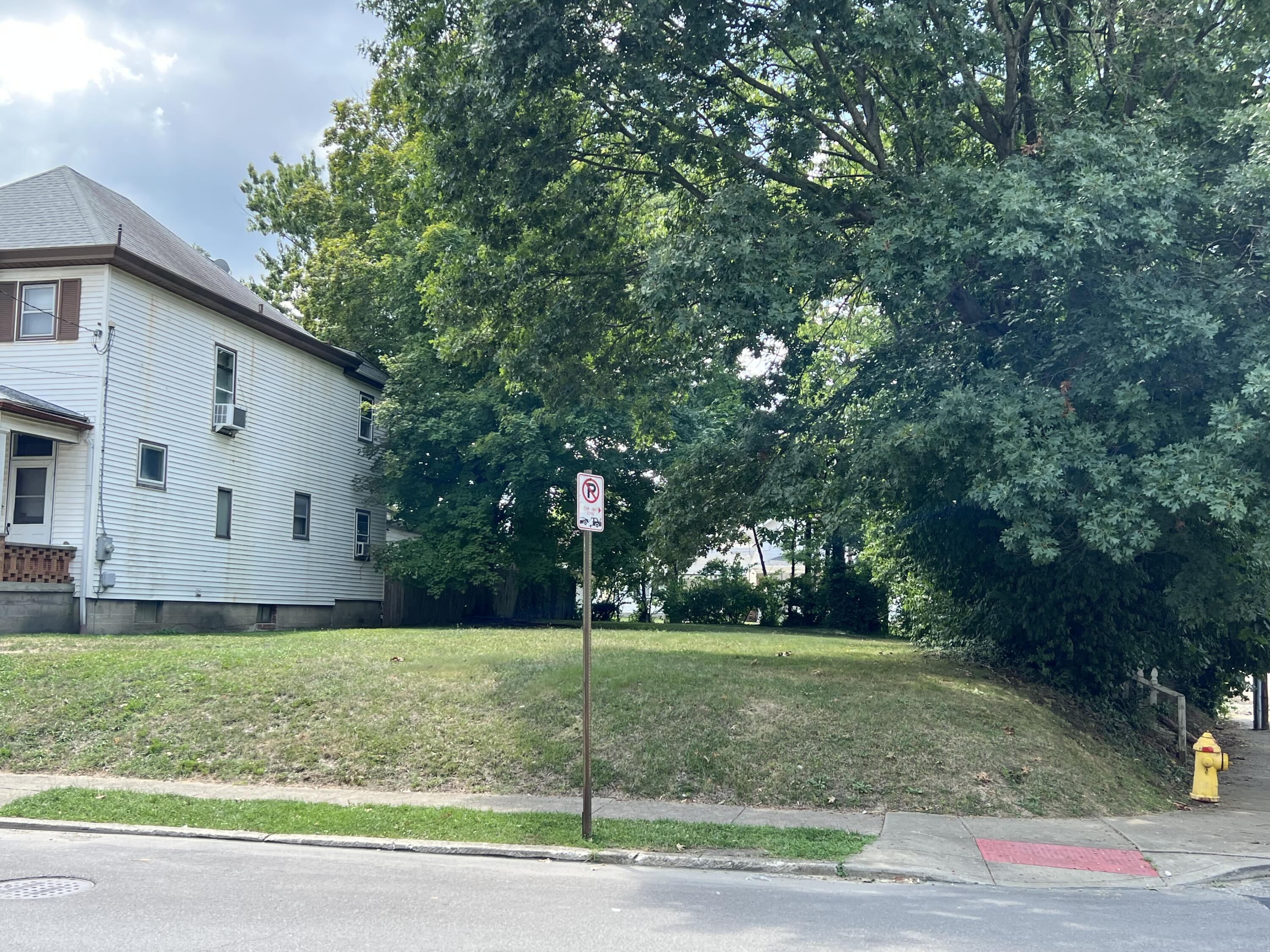 4403 Vermont Avenue