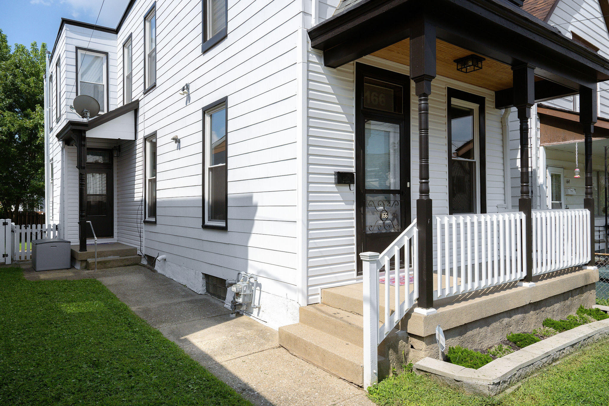 166 Van Voast Avenue