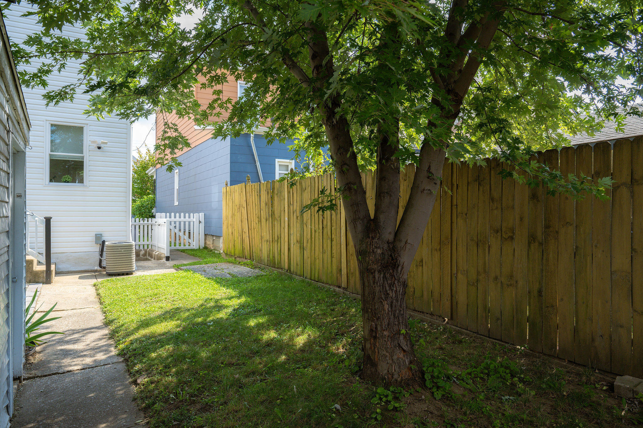166 Van Voast Avenue