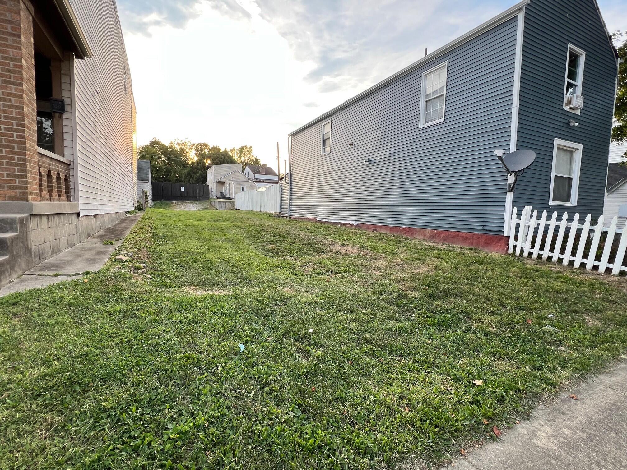 1329 Russell Street