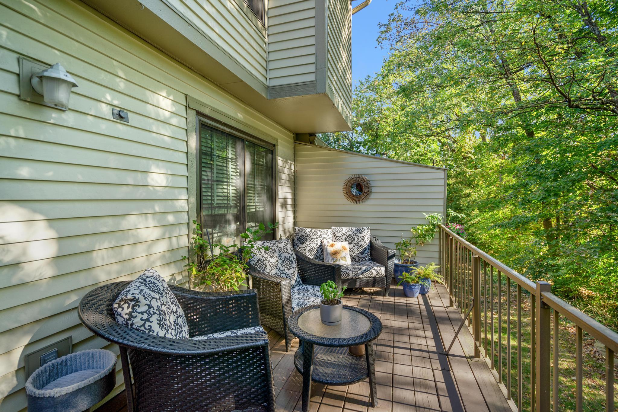 2709 Leatherwood Court