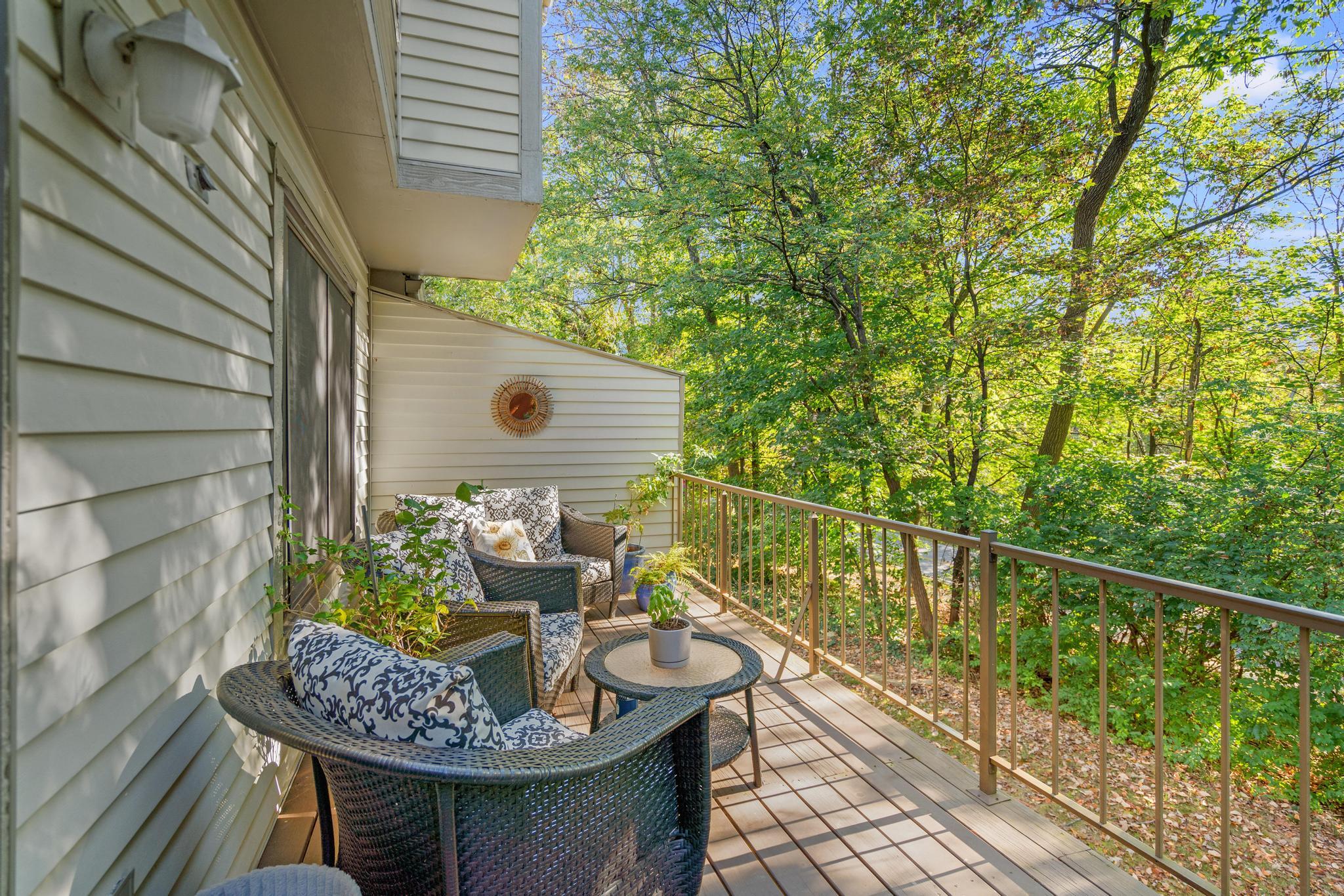 2709 Leatherwood Court