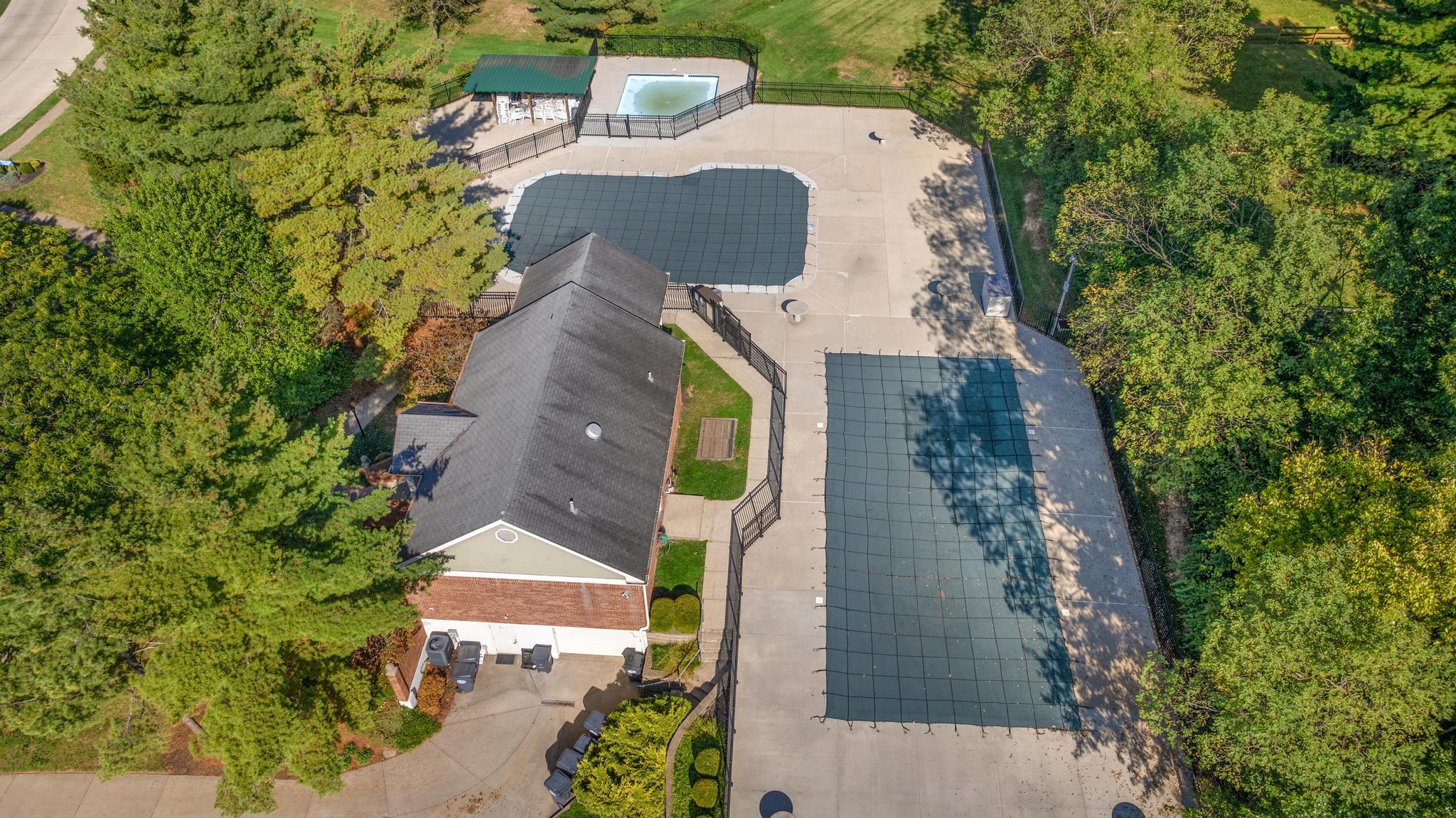 2709 Leatherwood Court