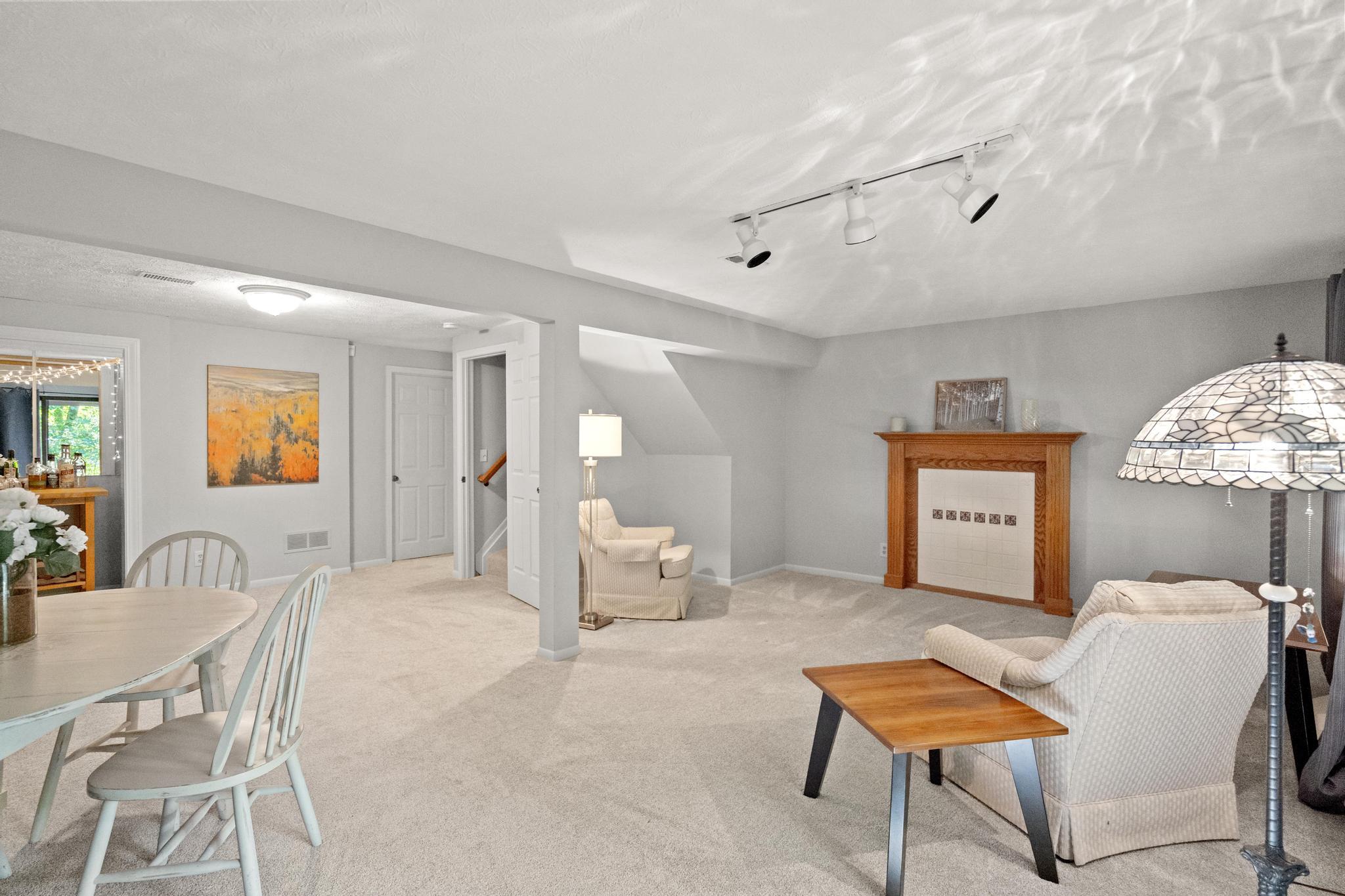 2709 Leatherwood Court