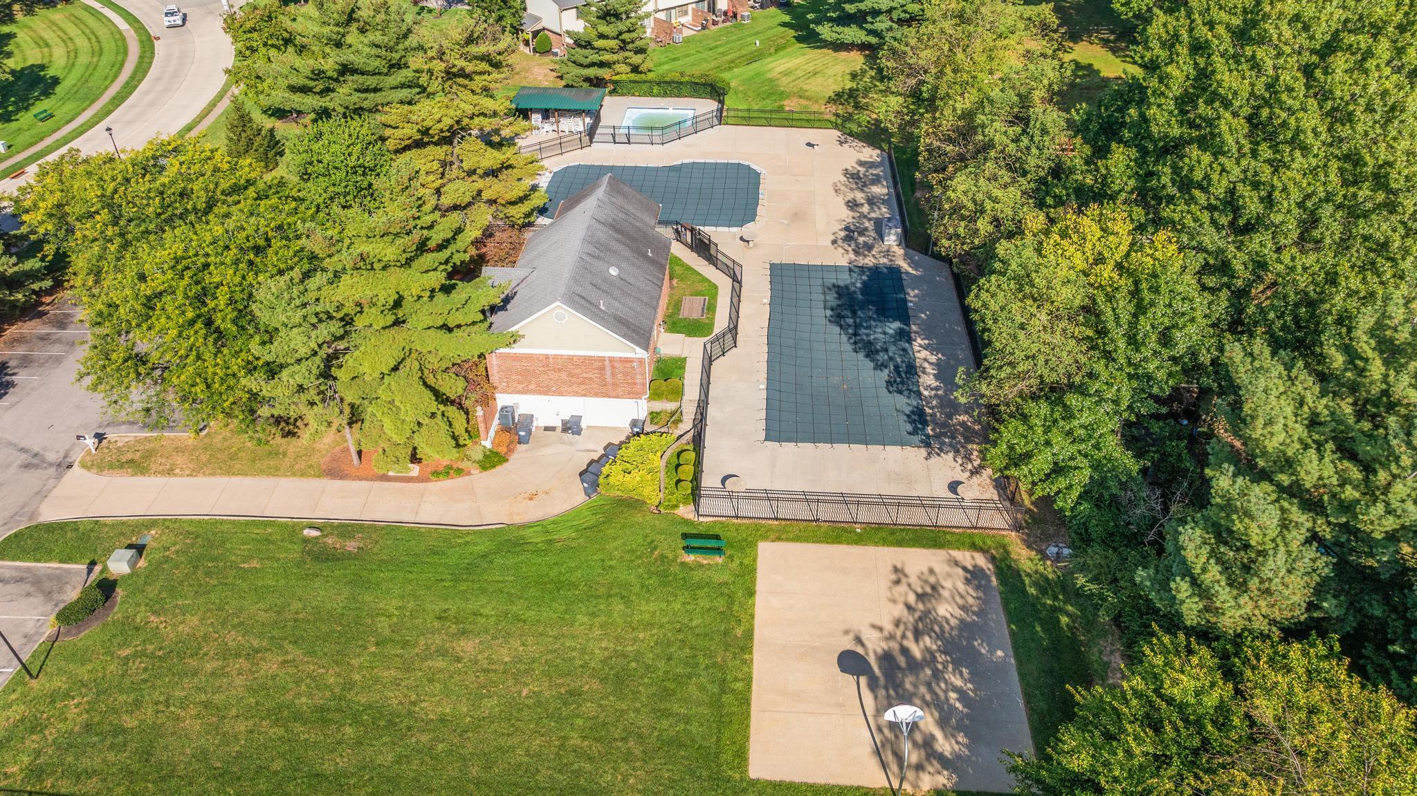 2709 Leatherwood Court
