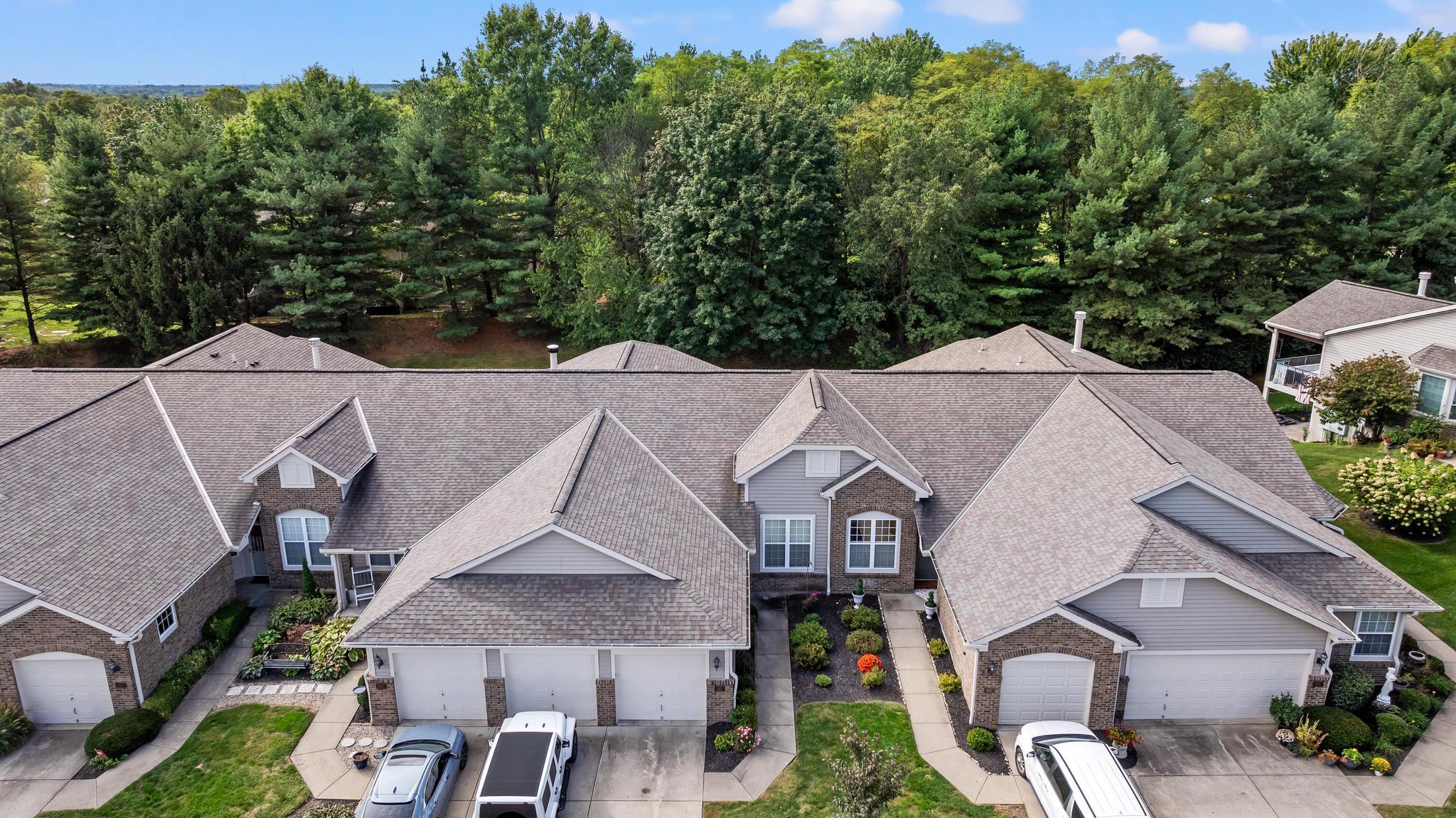 985 Oakmont Court