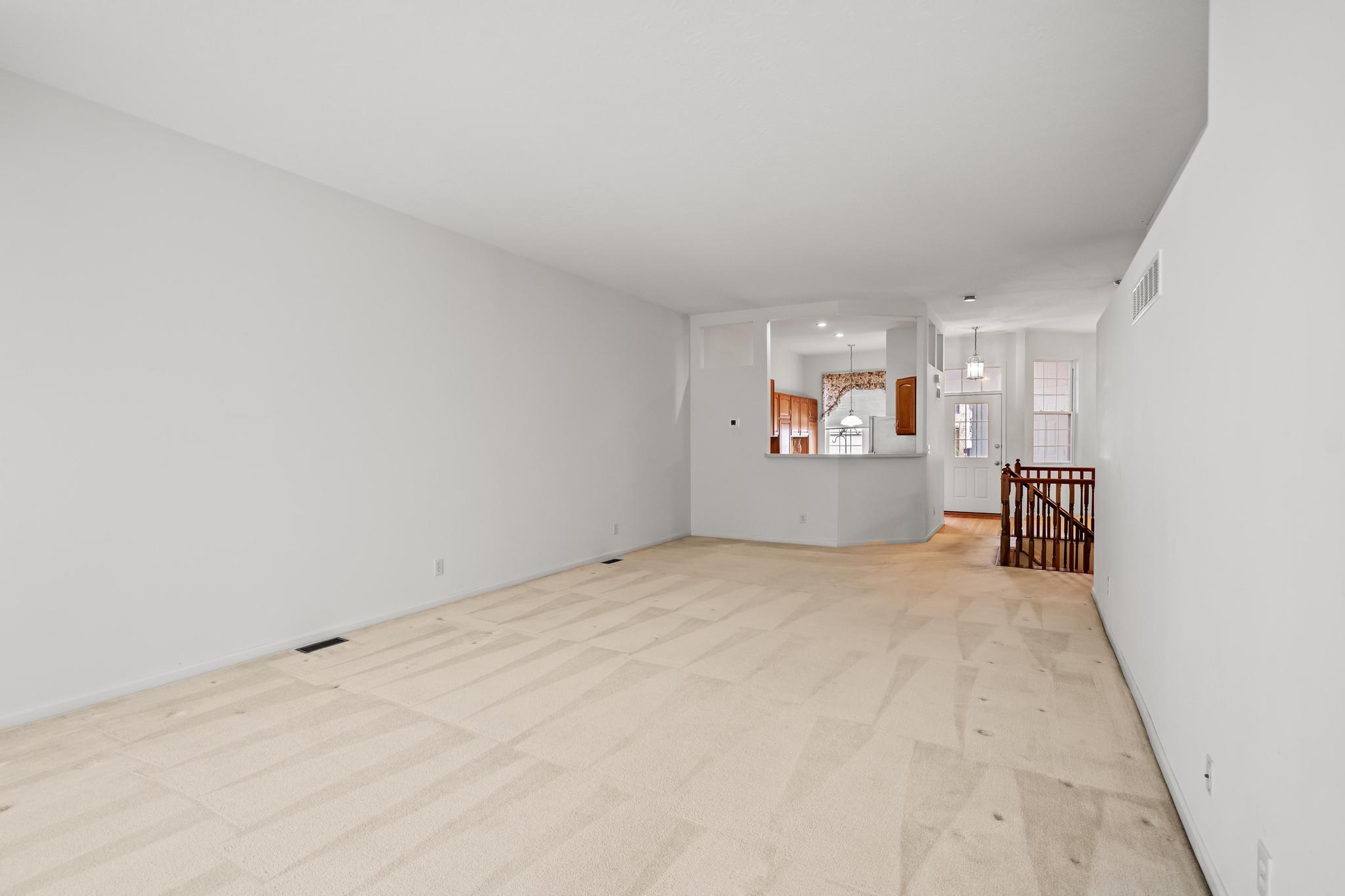 985 Oakmont Court