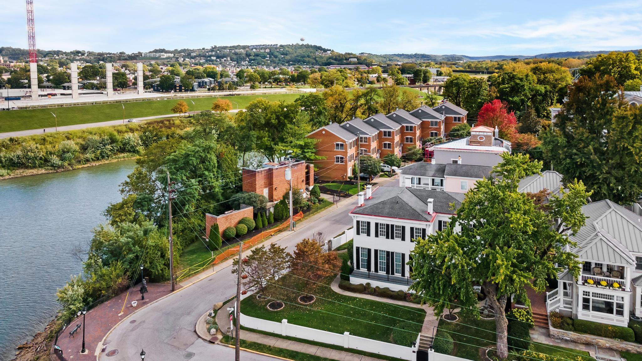 420 - 422 Riverside Drive