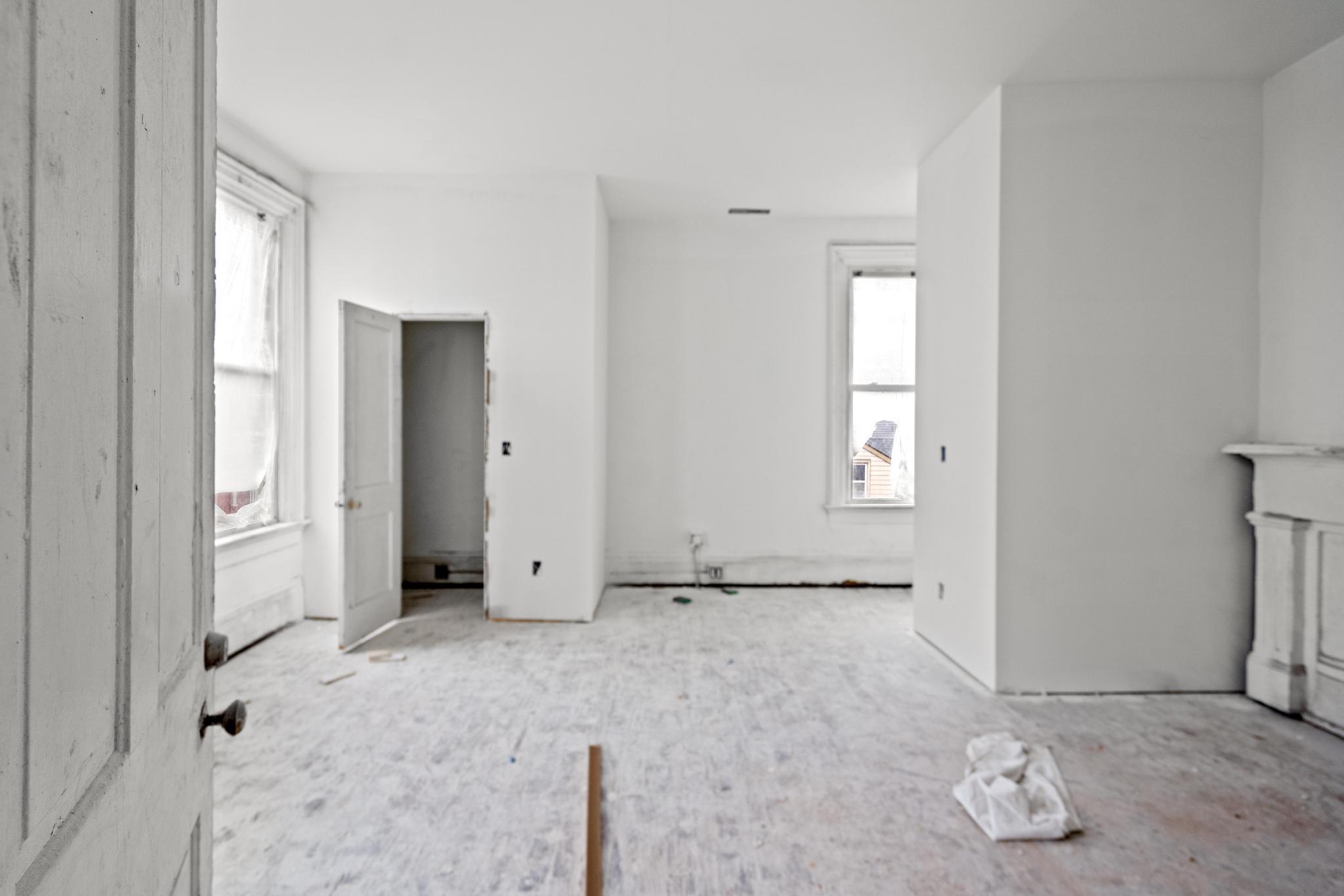 337 W 11th Street