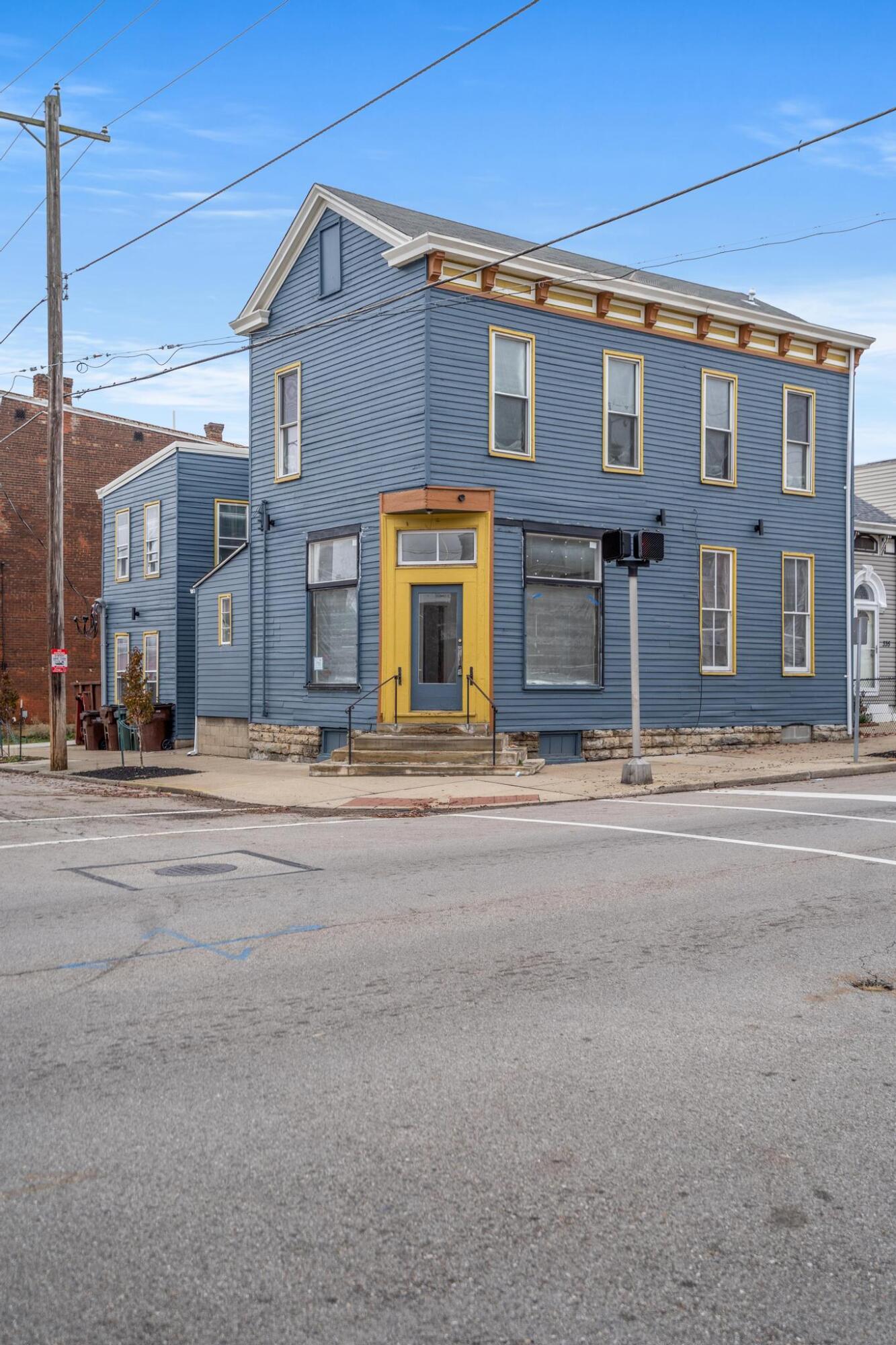 337 W 11th Street