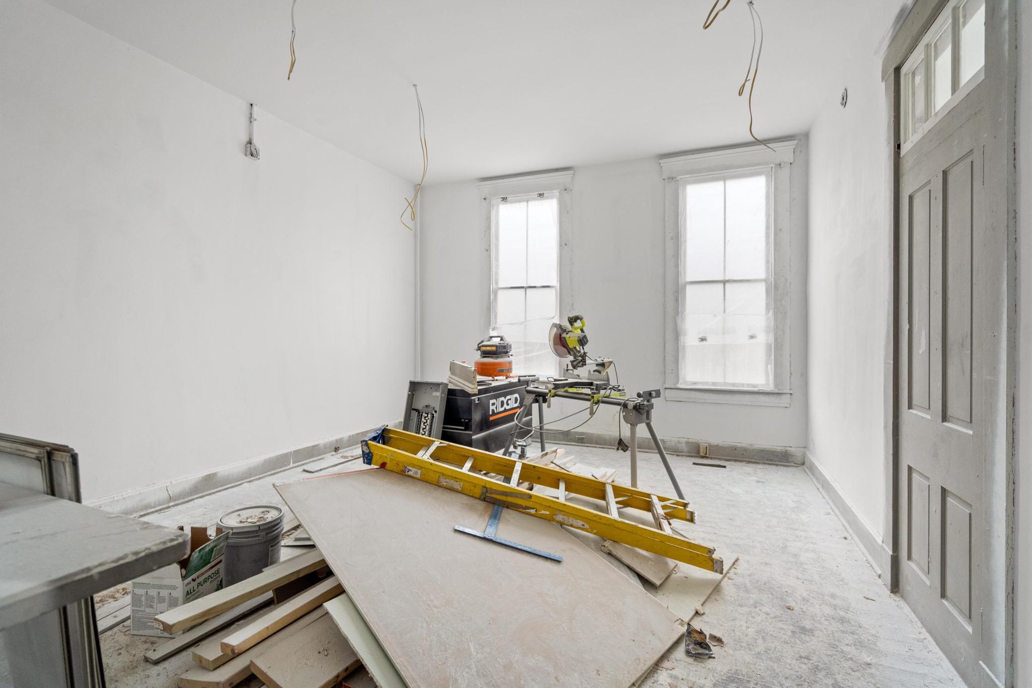 337 W 11th Street