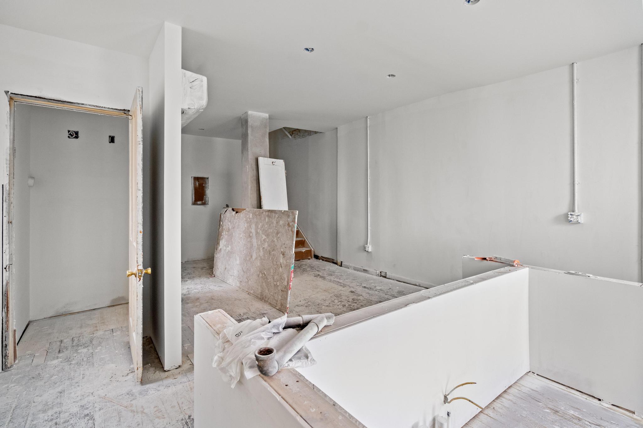 337 W 11th Street