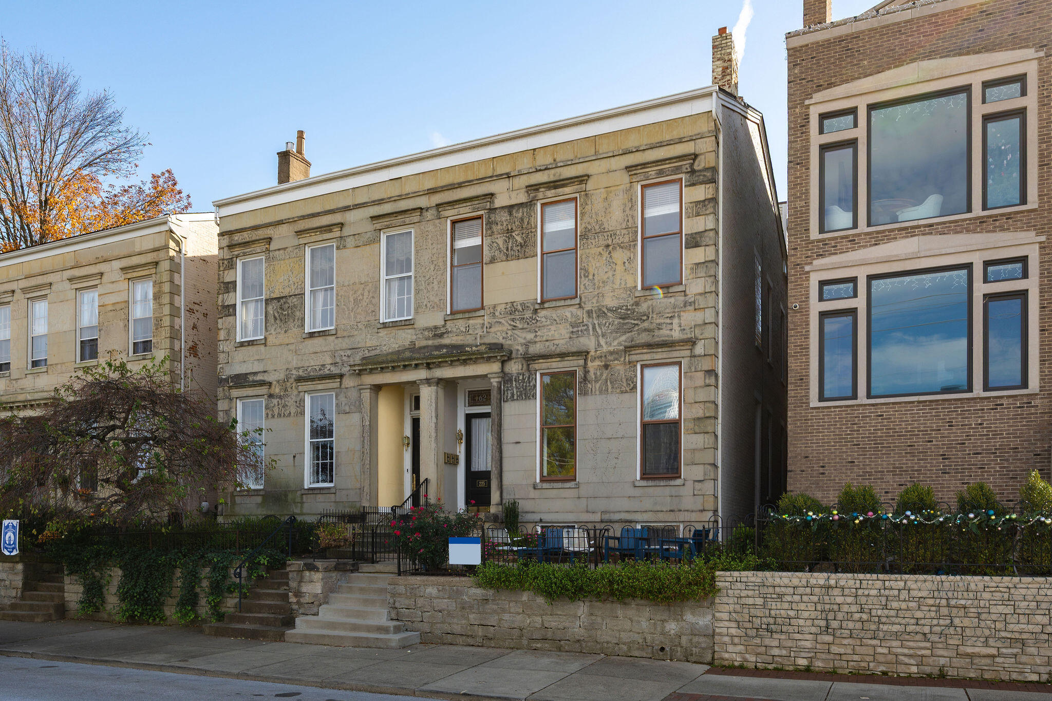 225 Riverside Drive, 2