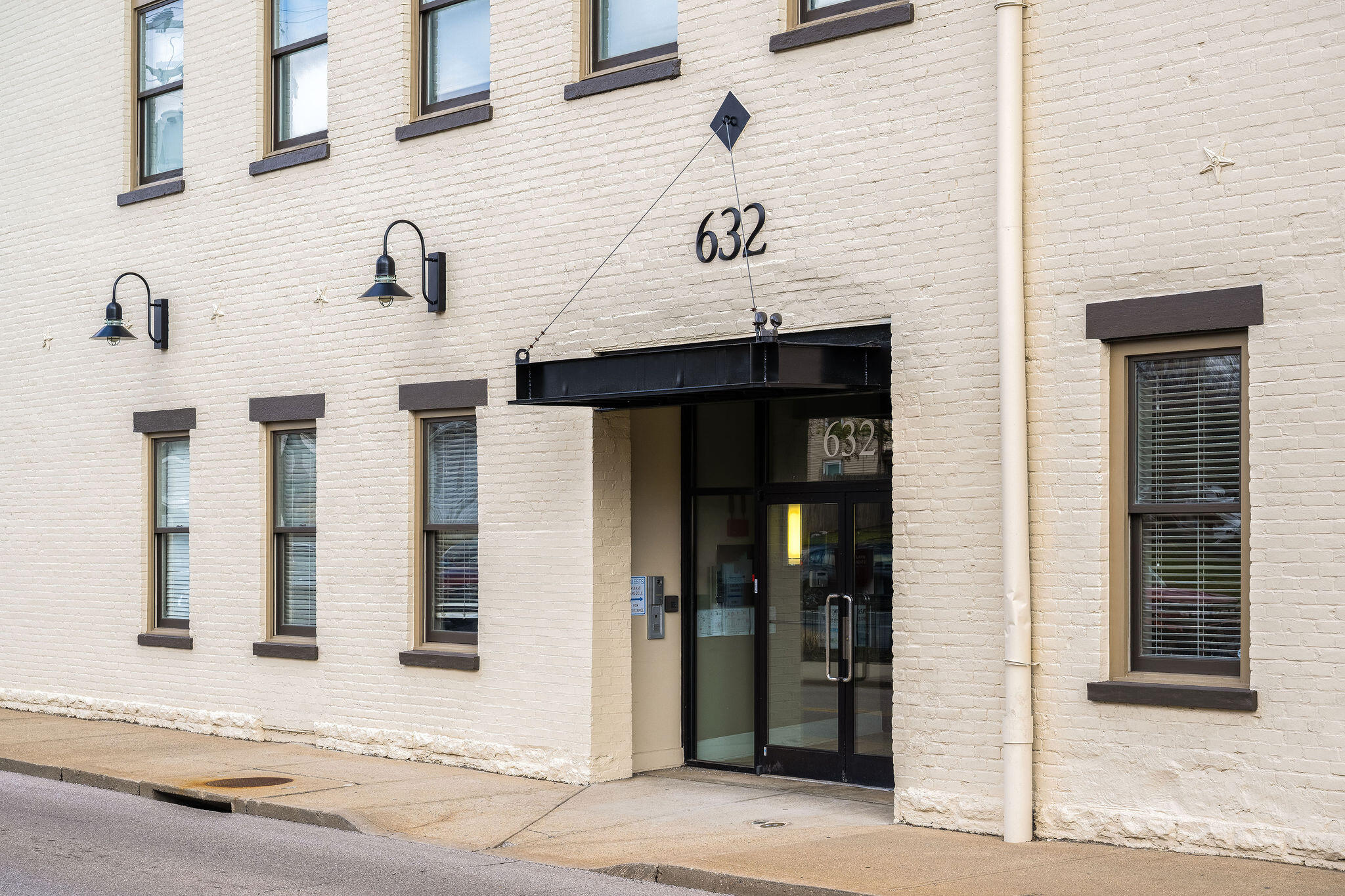 632 Russell Street