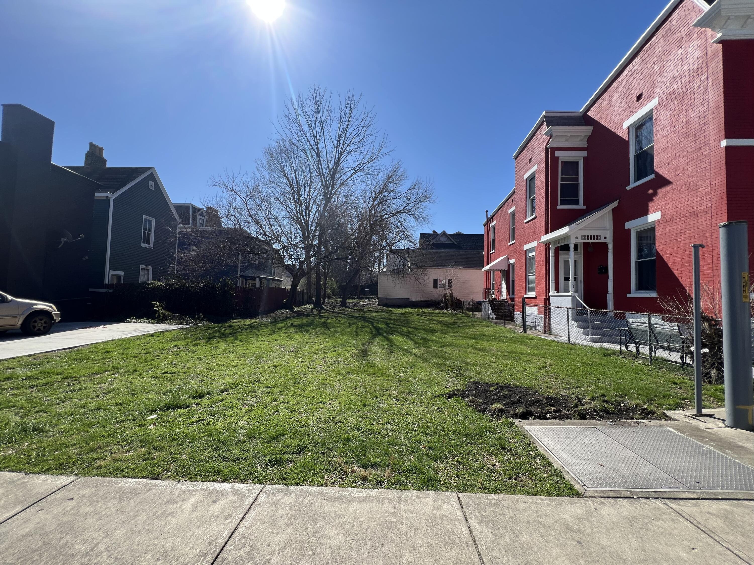 25 E 20th Street