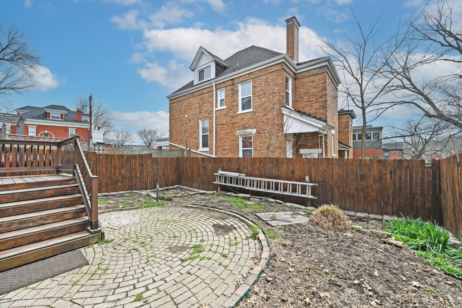 27 Wallace Avenue