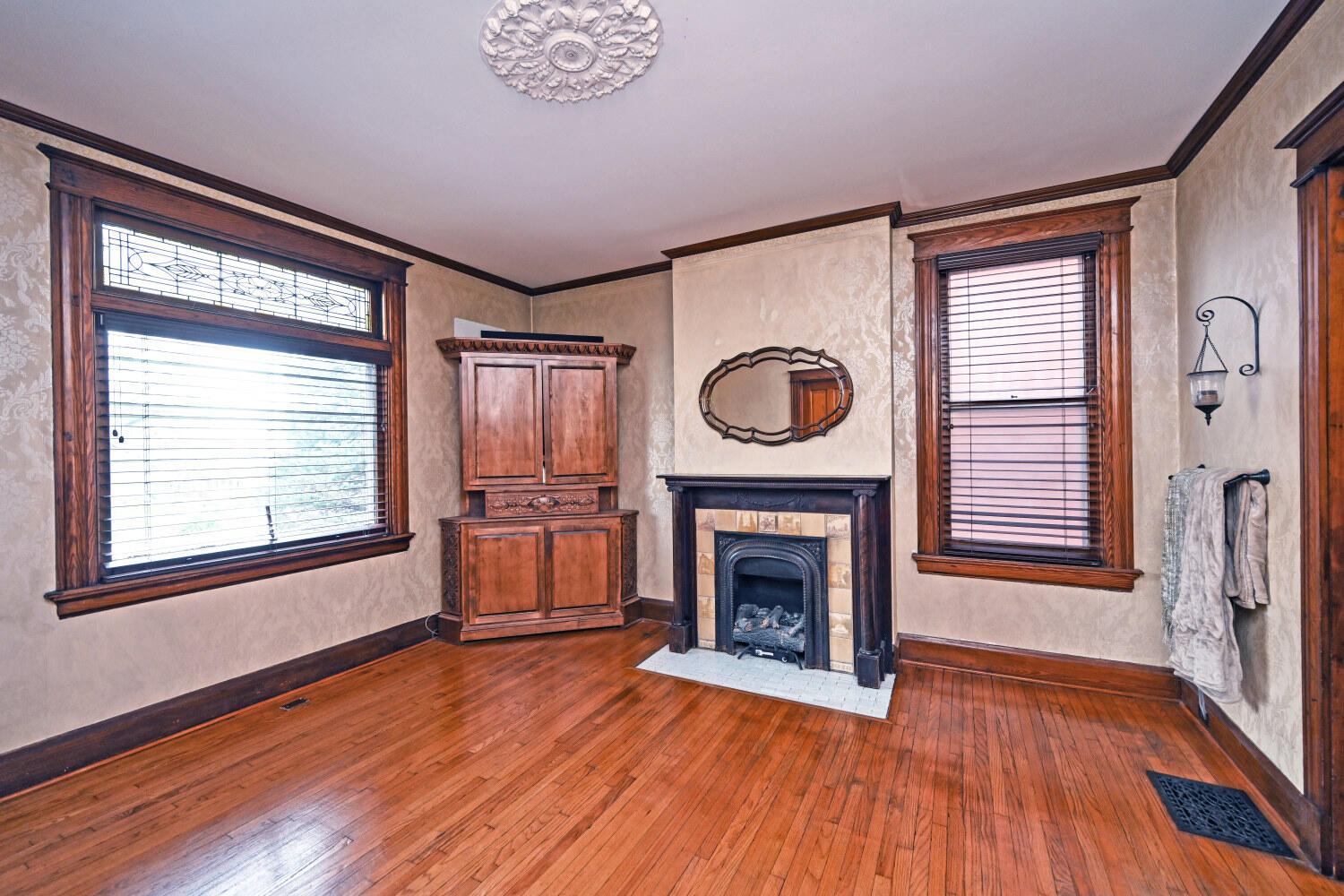 27 Wallace Avenue