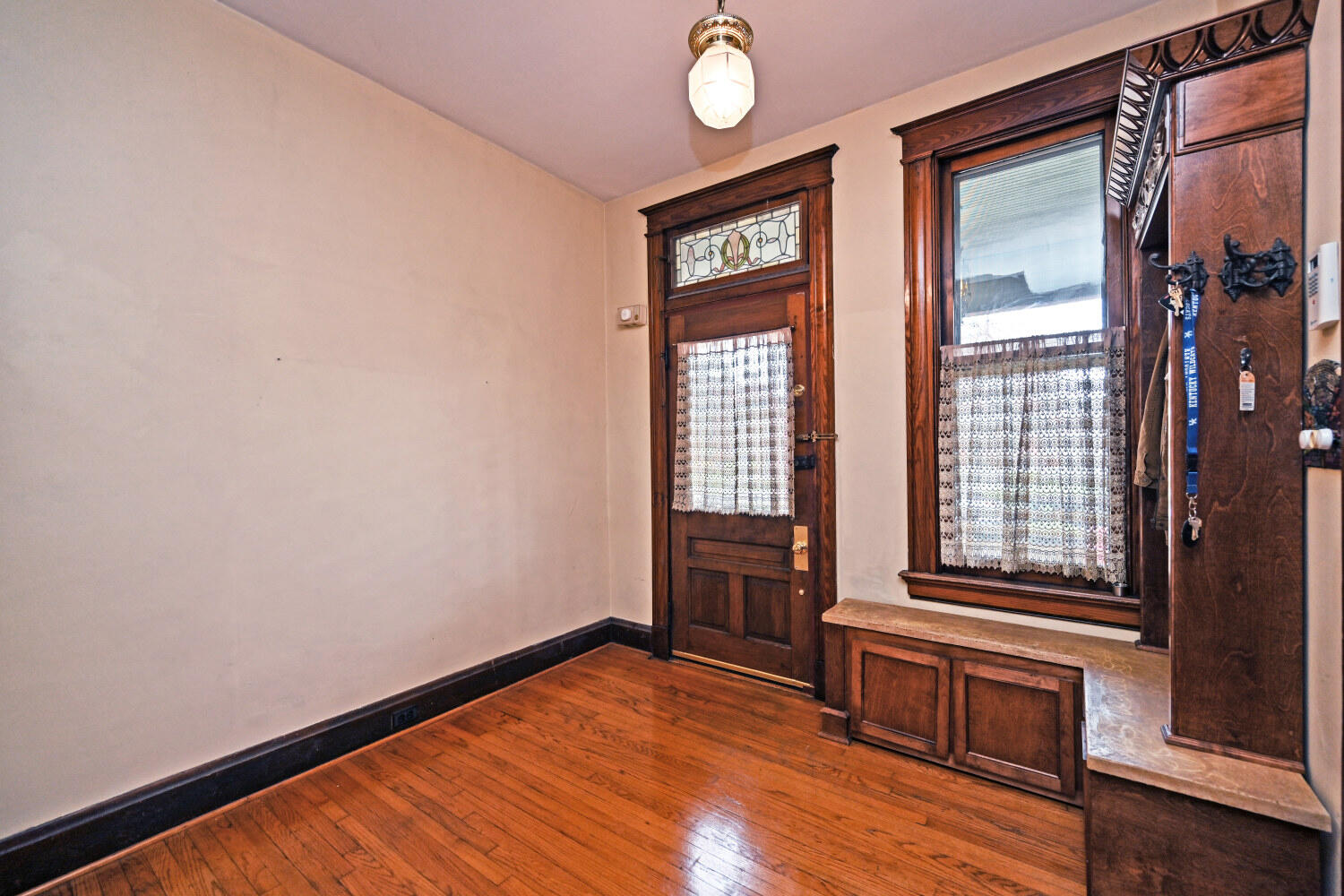 27 Wallace Avenue