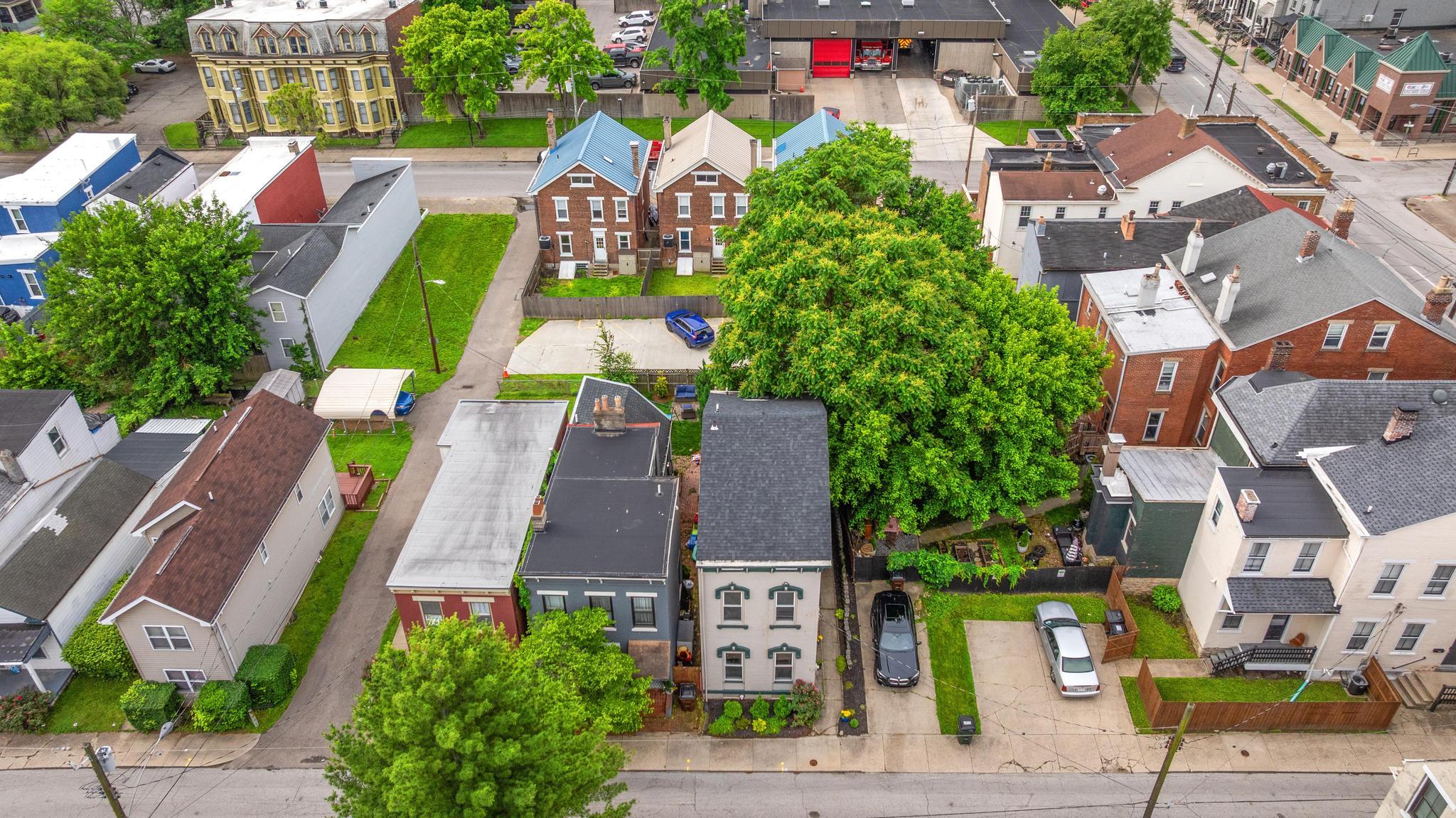 111 E 9th Street