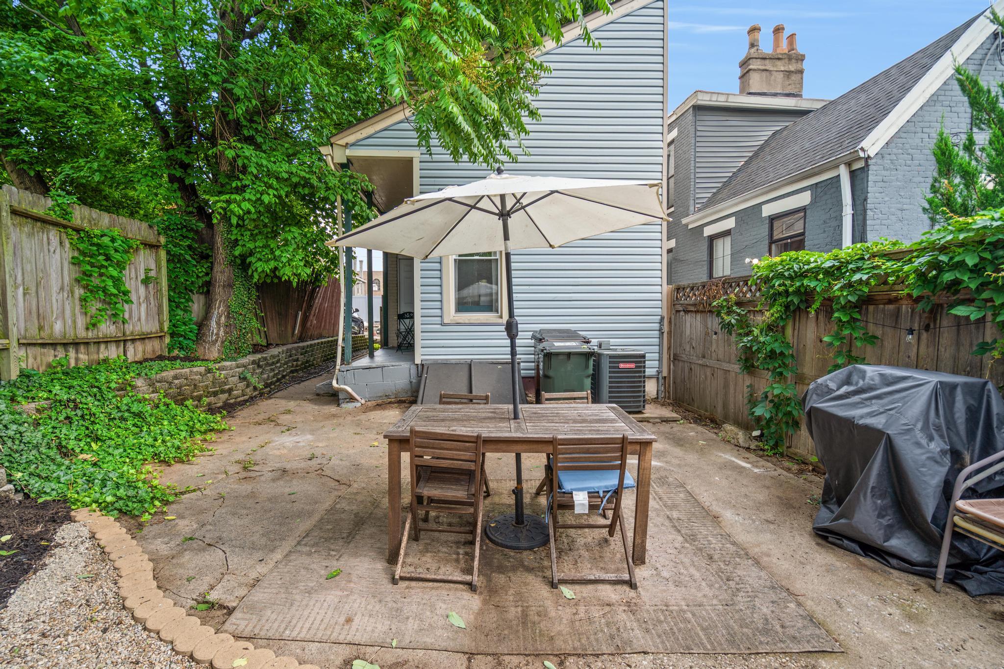 111 E 9th Street