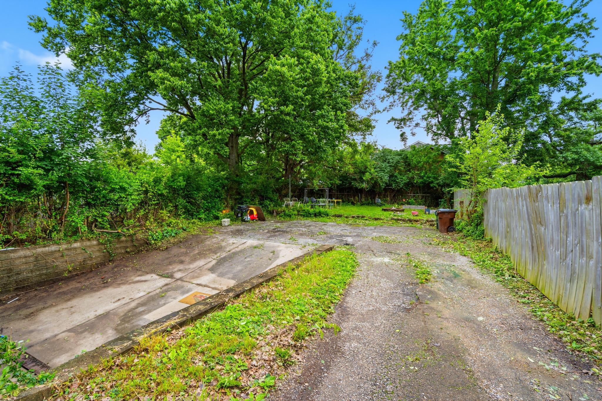 210 Kyles Lane