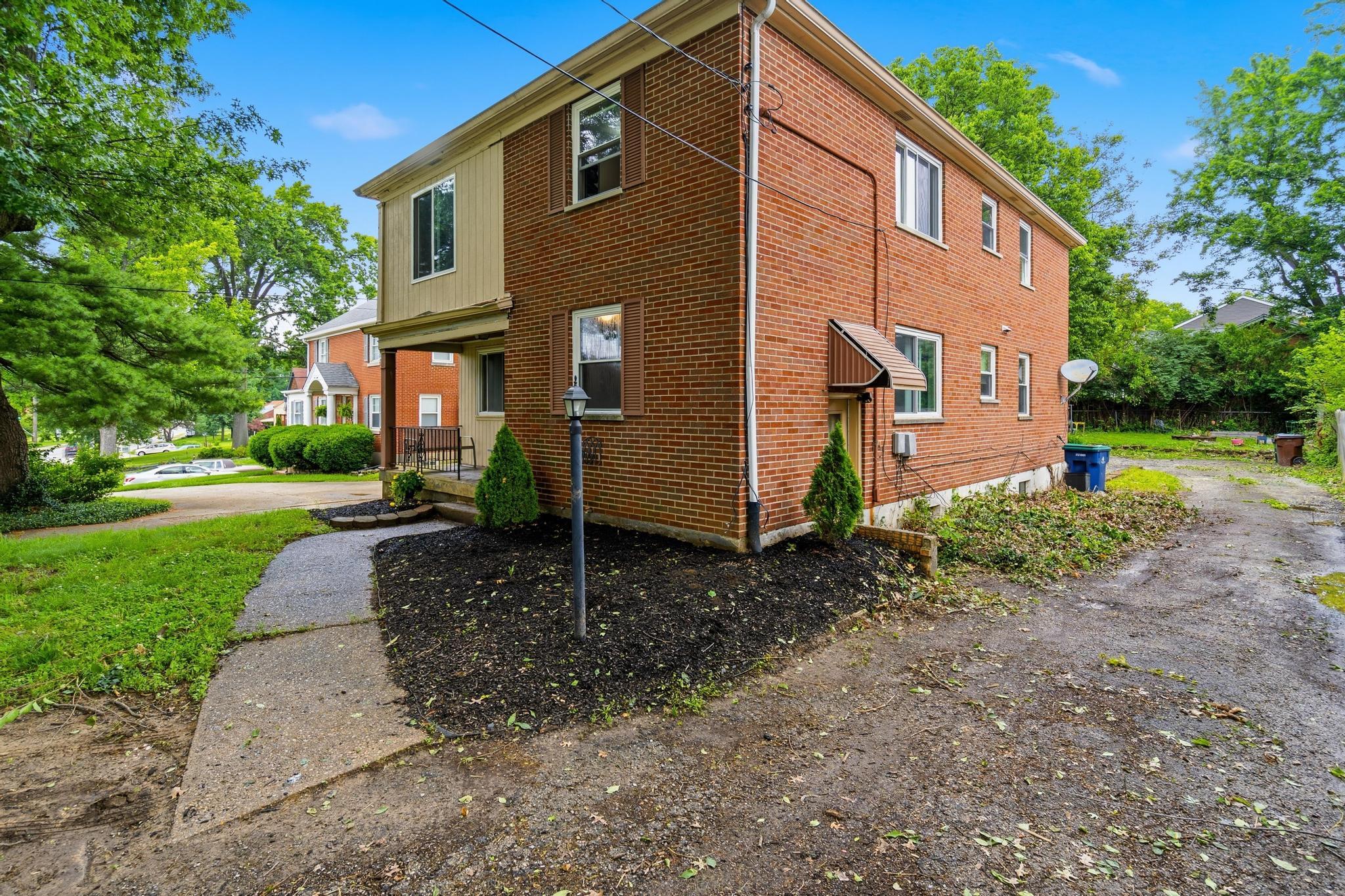 210 Kyles Lane