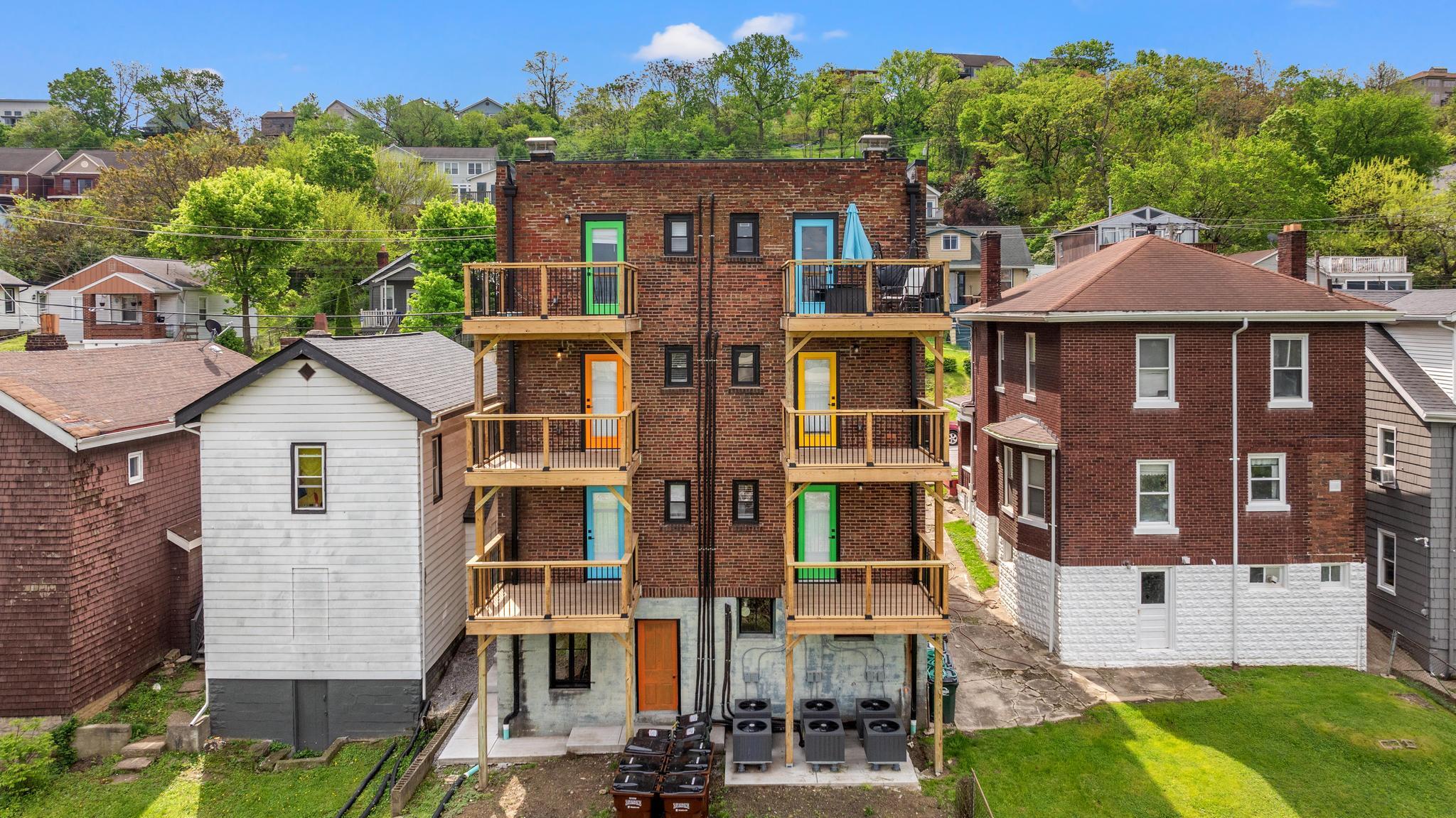 217 W 13th Street, 2B
