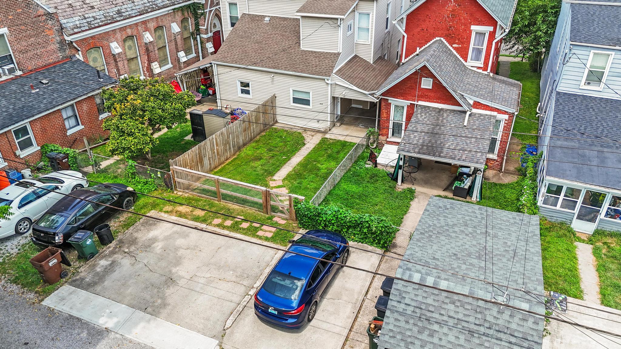 419 Oak Street