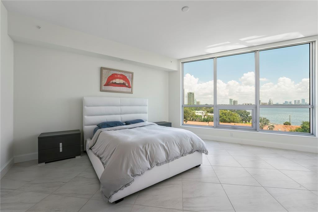 3401 BAYSHORE BLVD #503