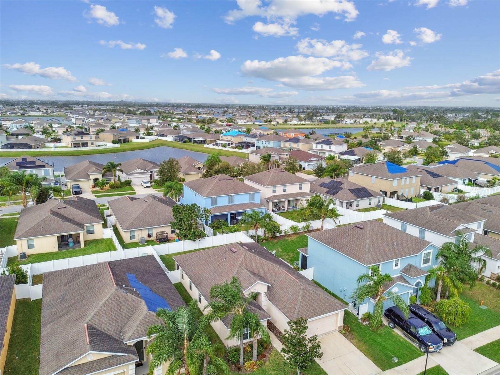 920 MEADOW GLADE DR