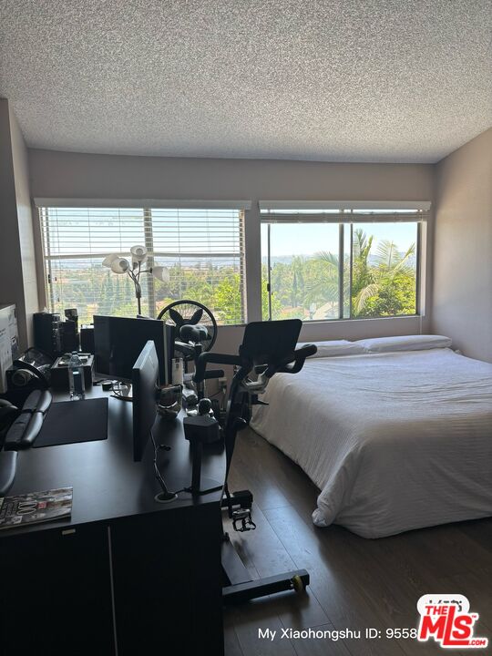 19110 Summit Ridge Dr