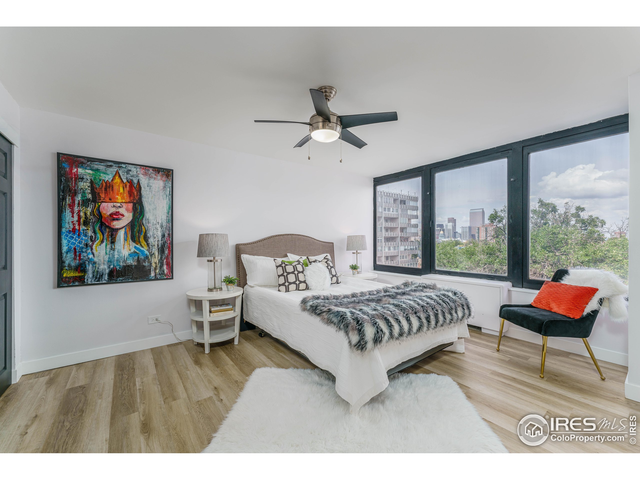 789 N Clarkson St 702