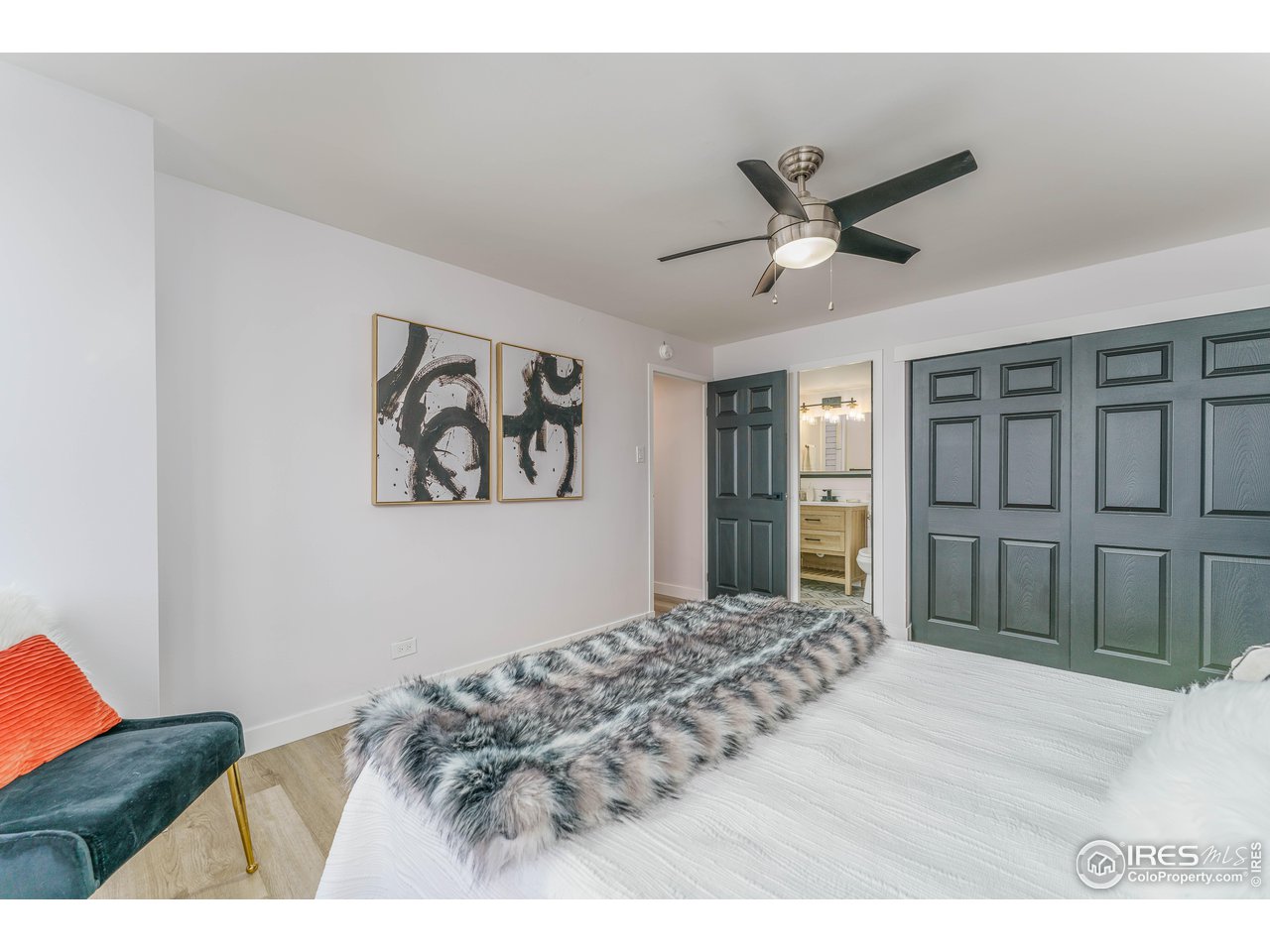 789 N Clarkson St 702