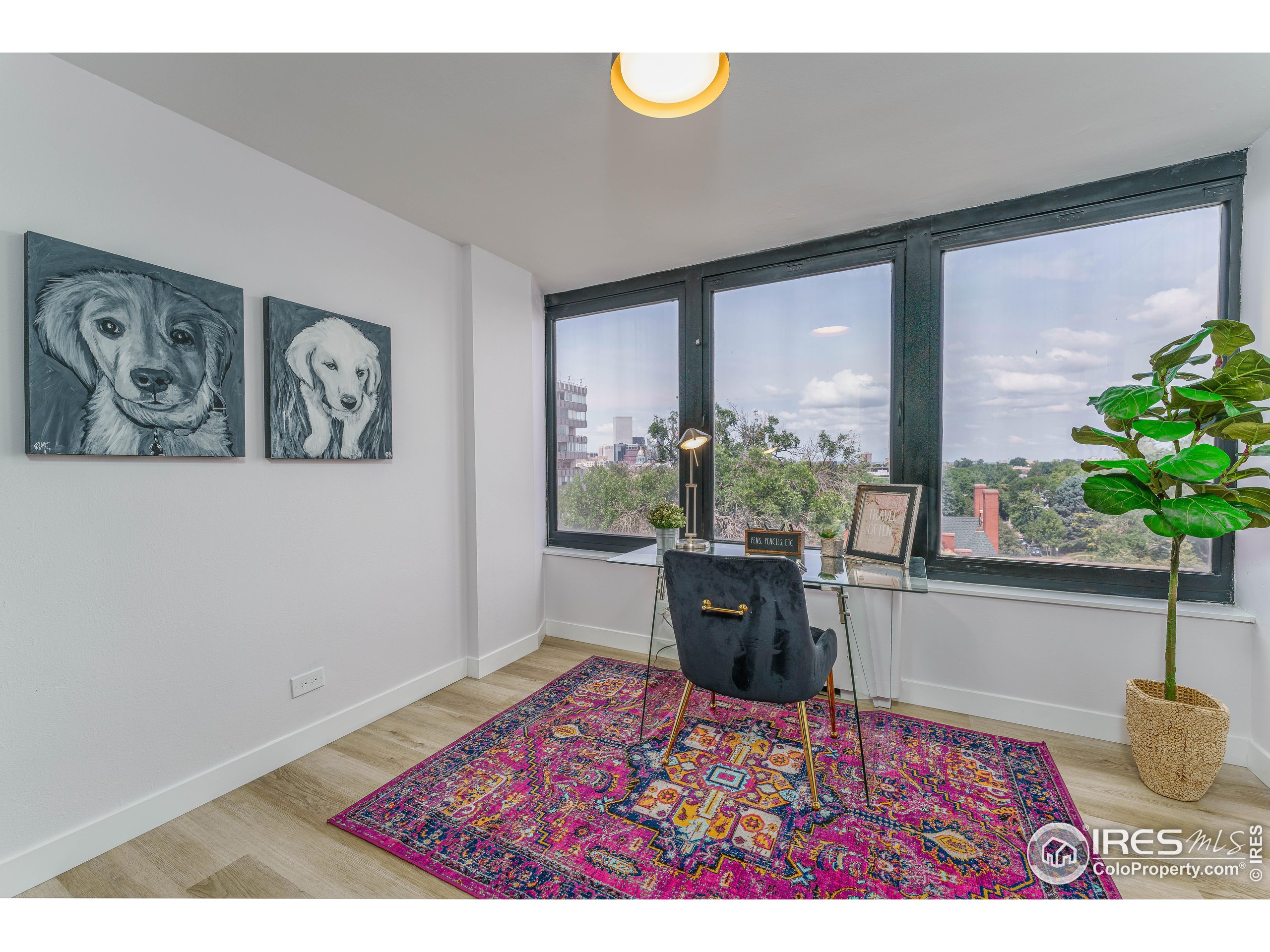 789 N Clarkson St 702