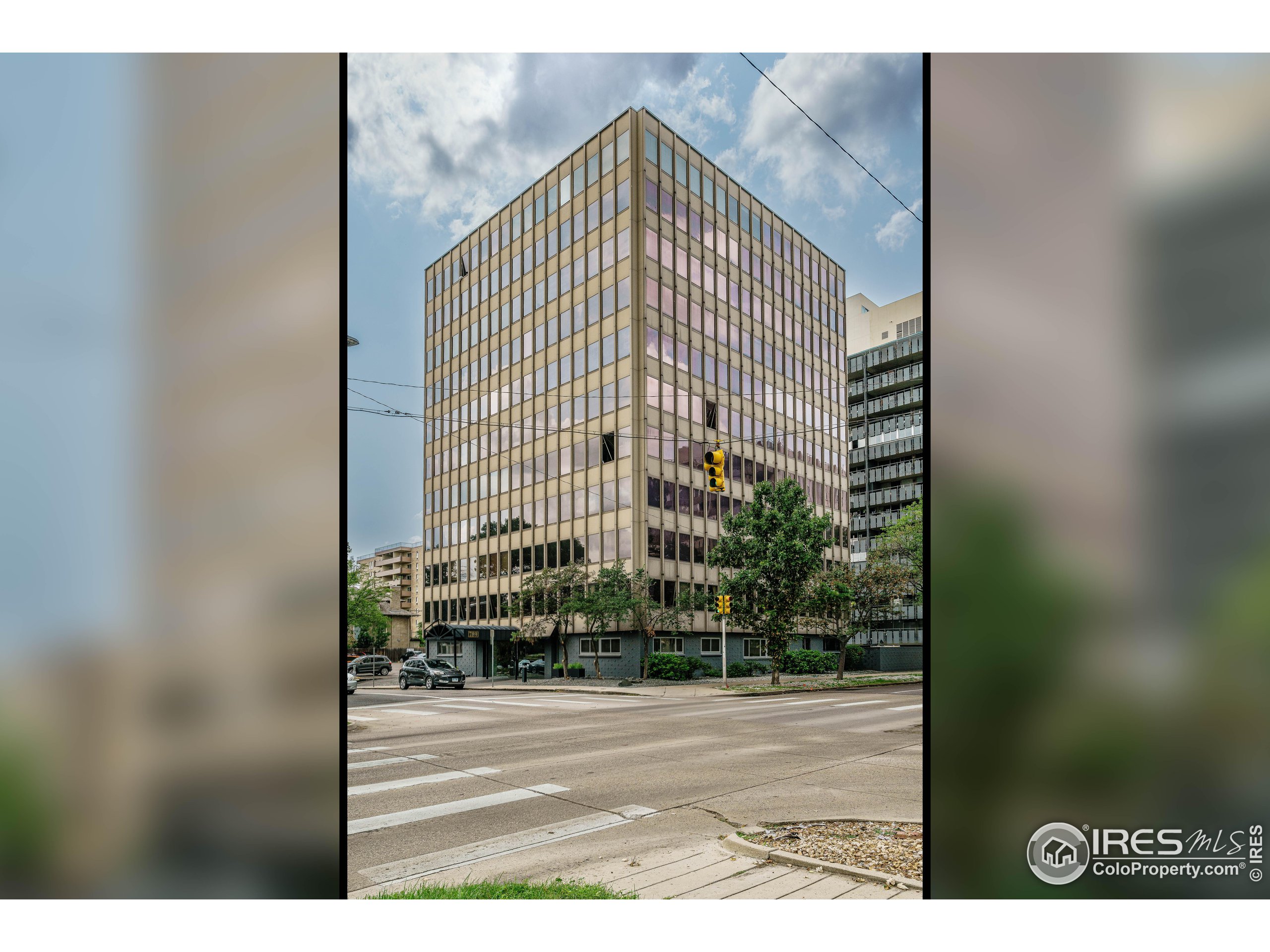 789 N Clarkson St 702