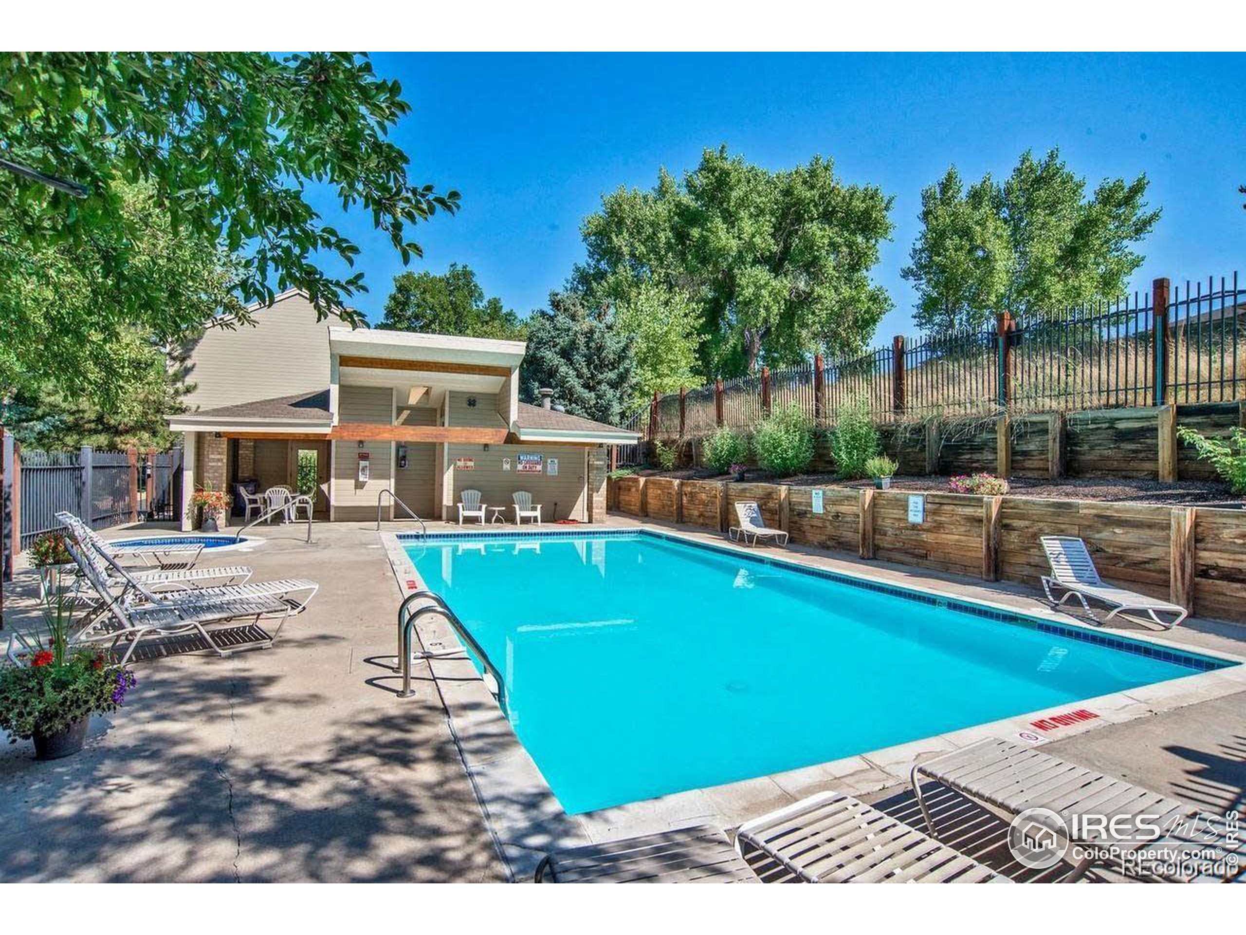 1818 S Quebec Way 13-2