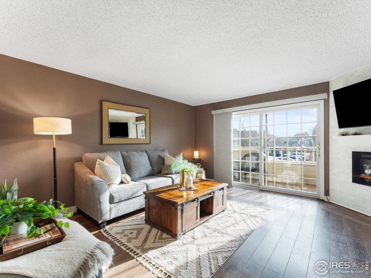 1818 S Quebec Way 3-1