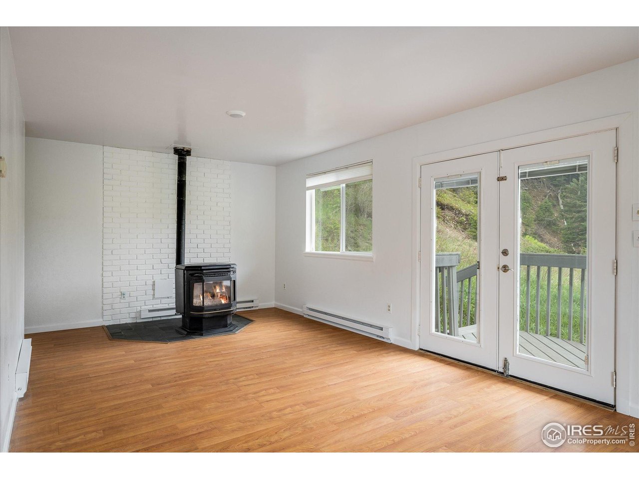 489 Beaver Creek Dr Nederland