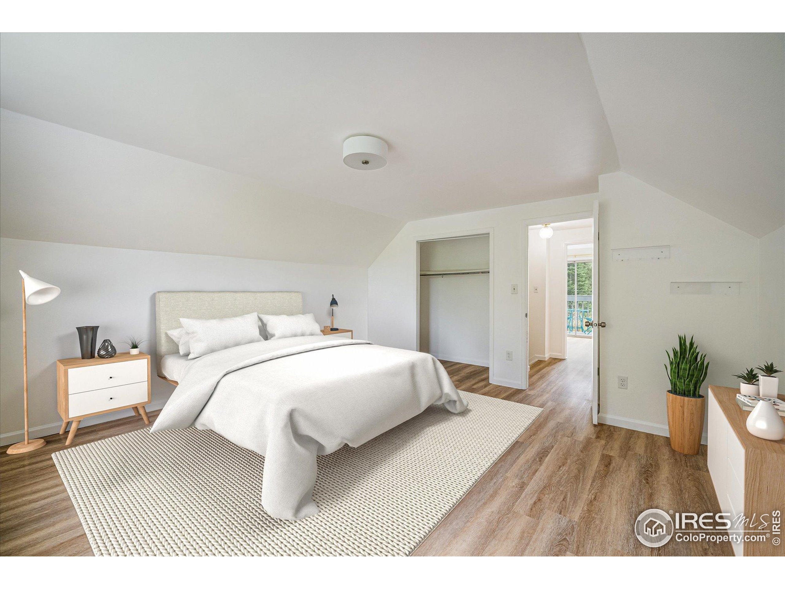 489 Beaver Creek Dr Nederland