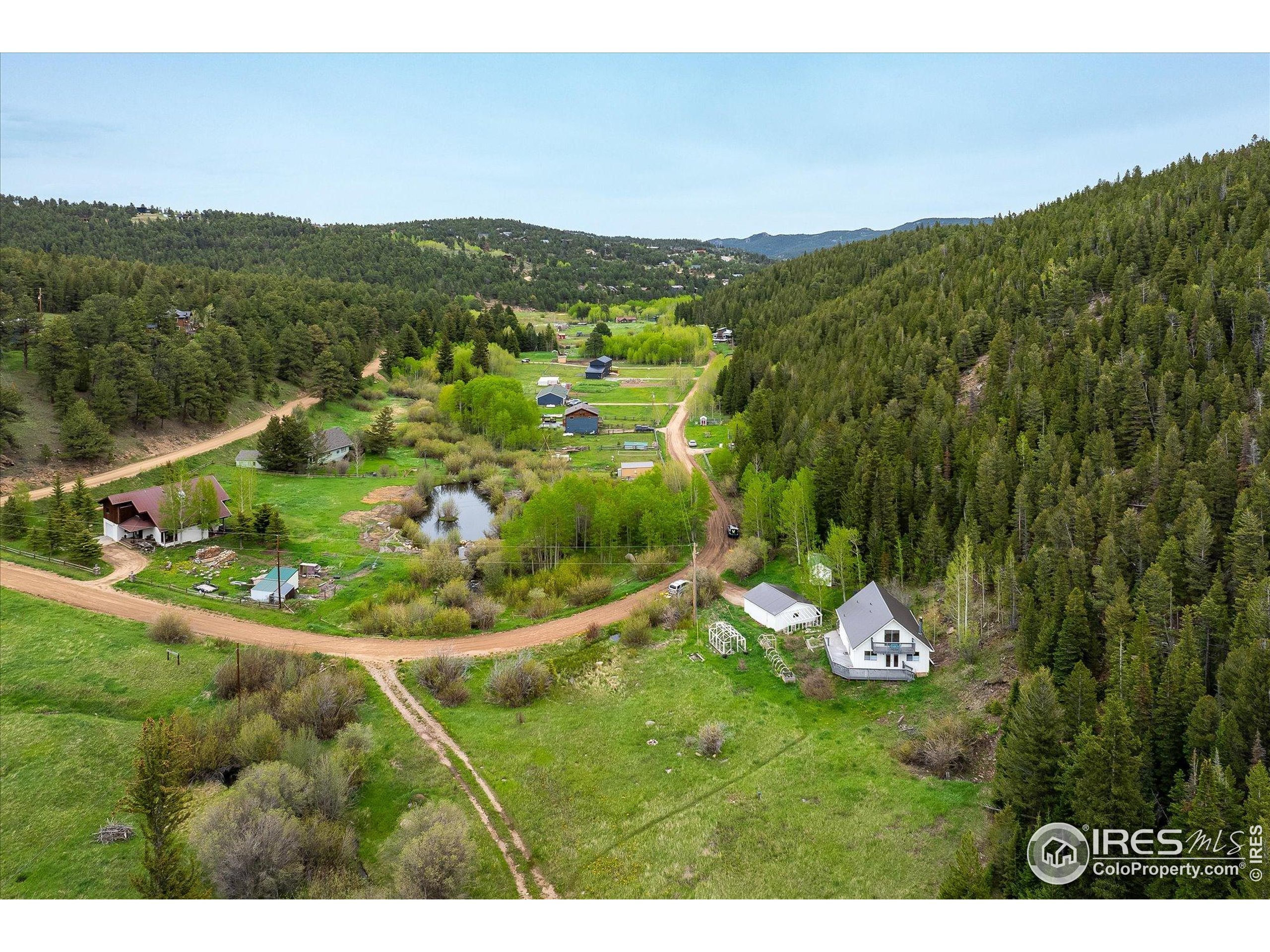 489 Beaver Creek Dr Nederland