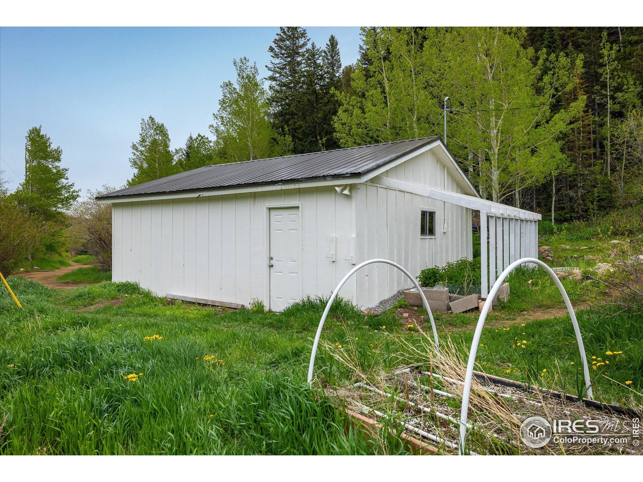 489 Beaver Creek Dr Nederland