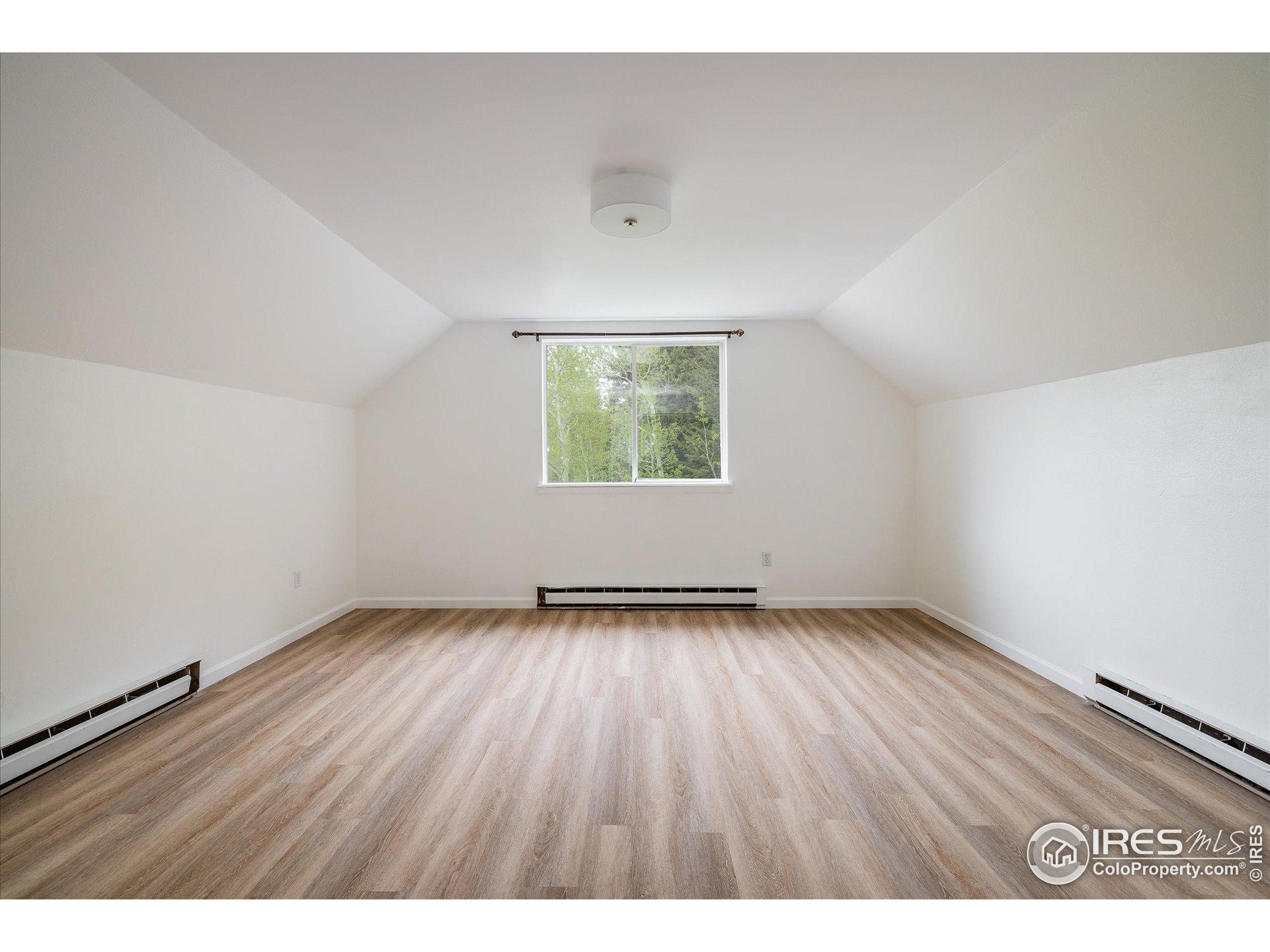 489 Beaver Creek Dr Nederland