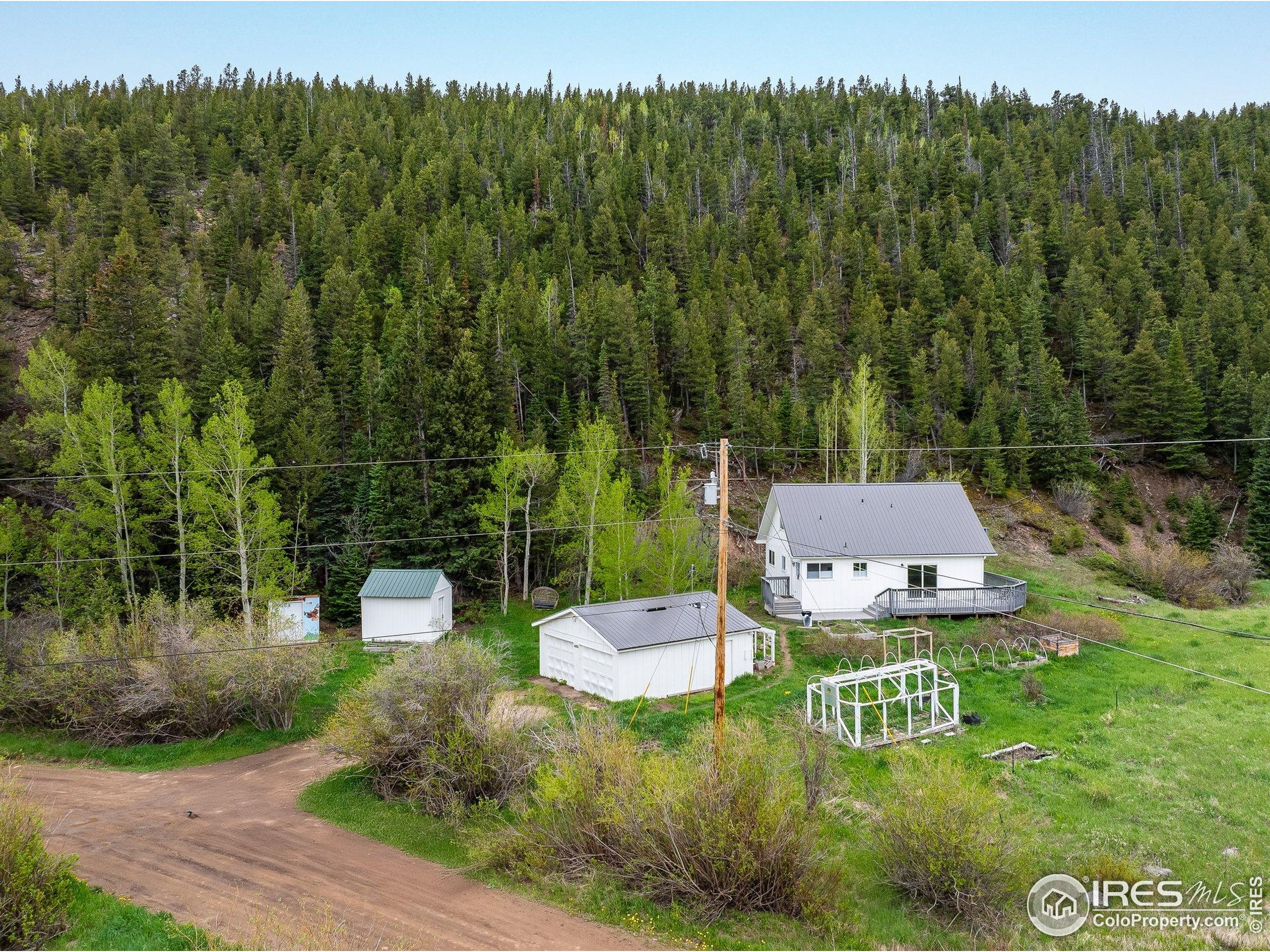 489 Beaver Creek Dr Nederland