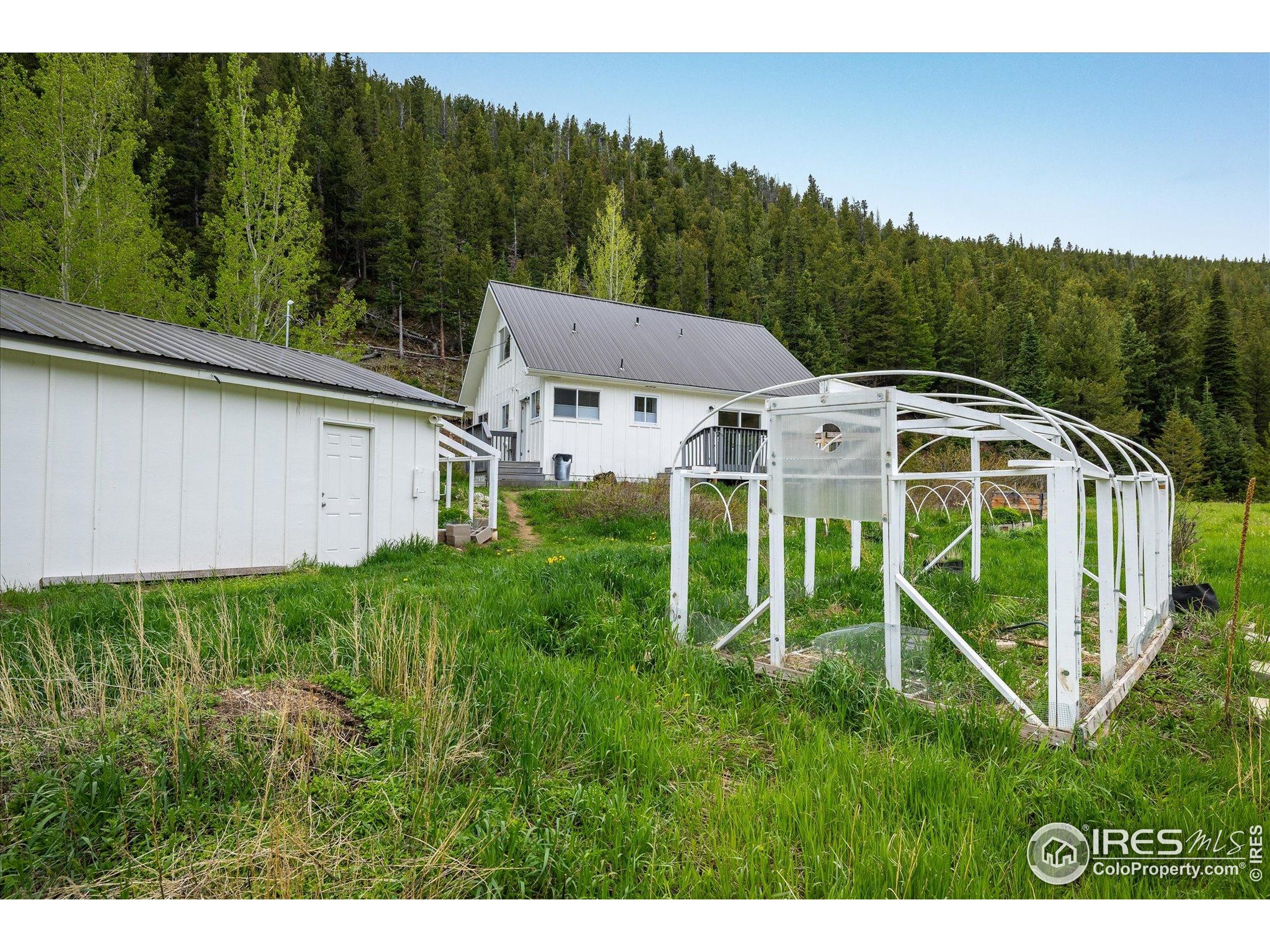 489 Beaver Creek Dr Nederland