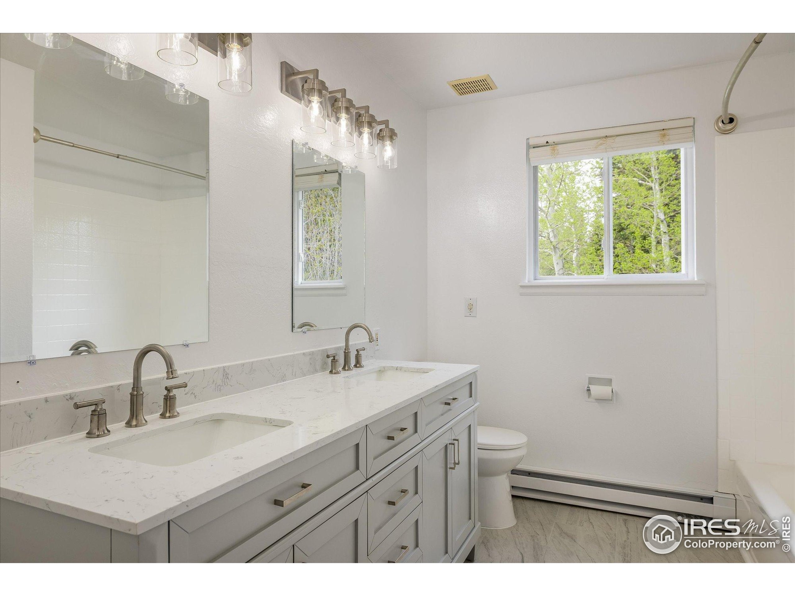 489 Beaver Creek Dr Nederland