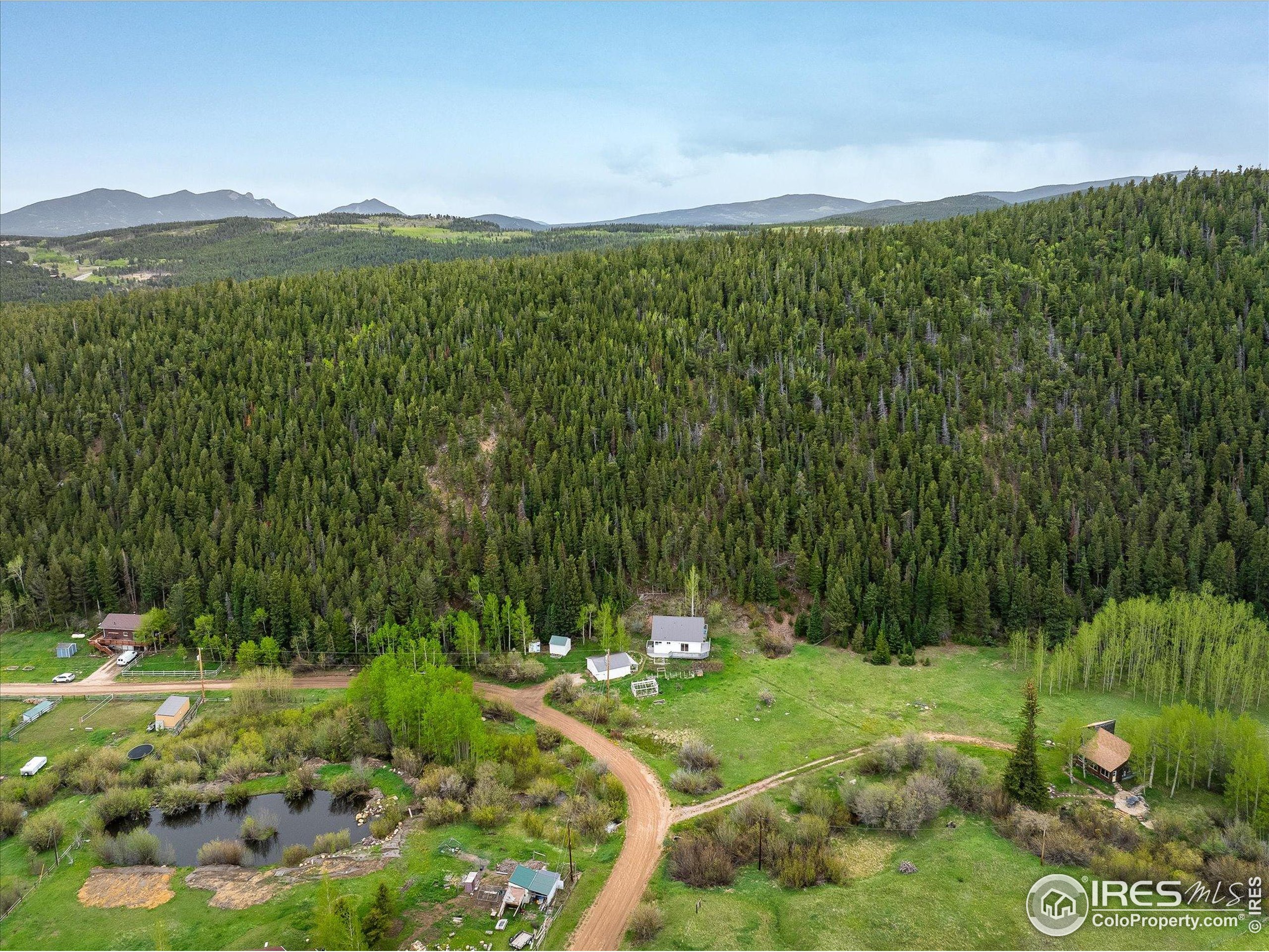 489 Beaver Creek Dr Nederland